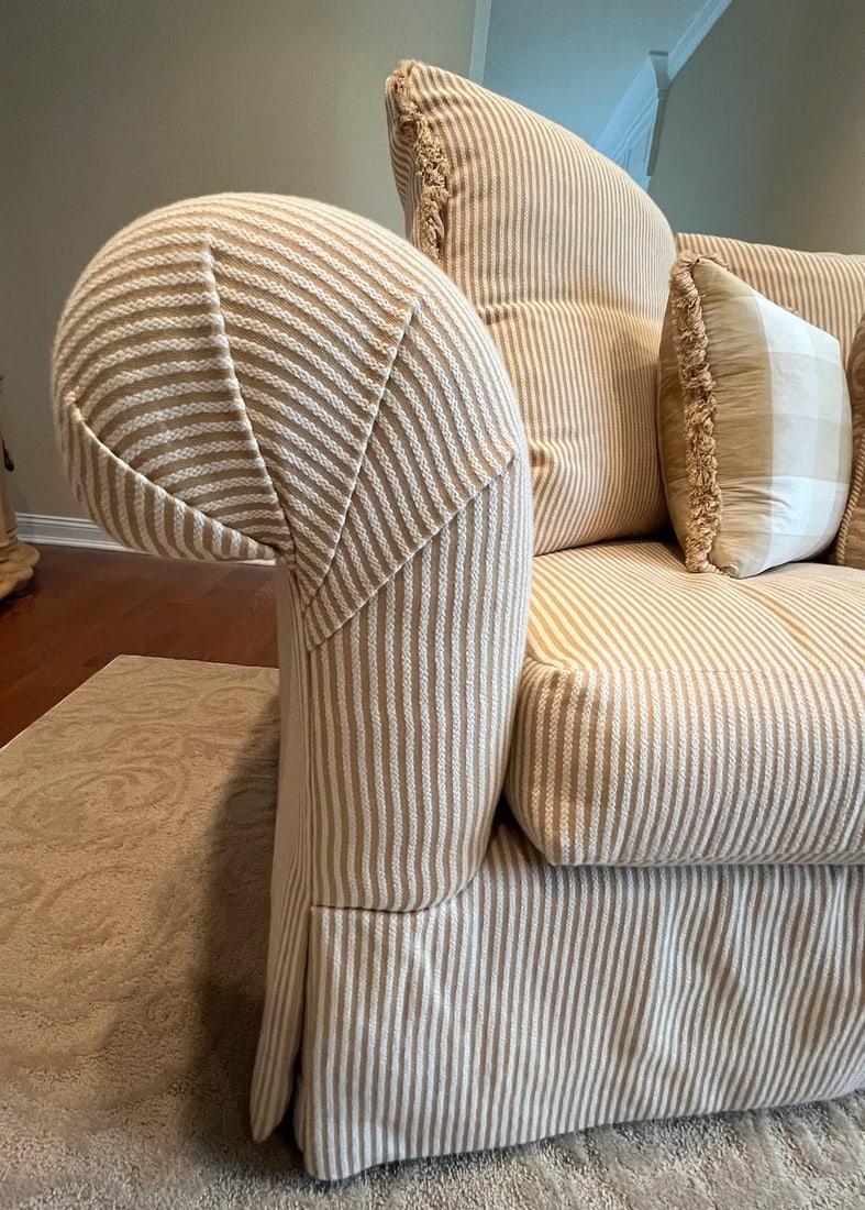 Century Furniture Custom Curved Sofa - 7