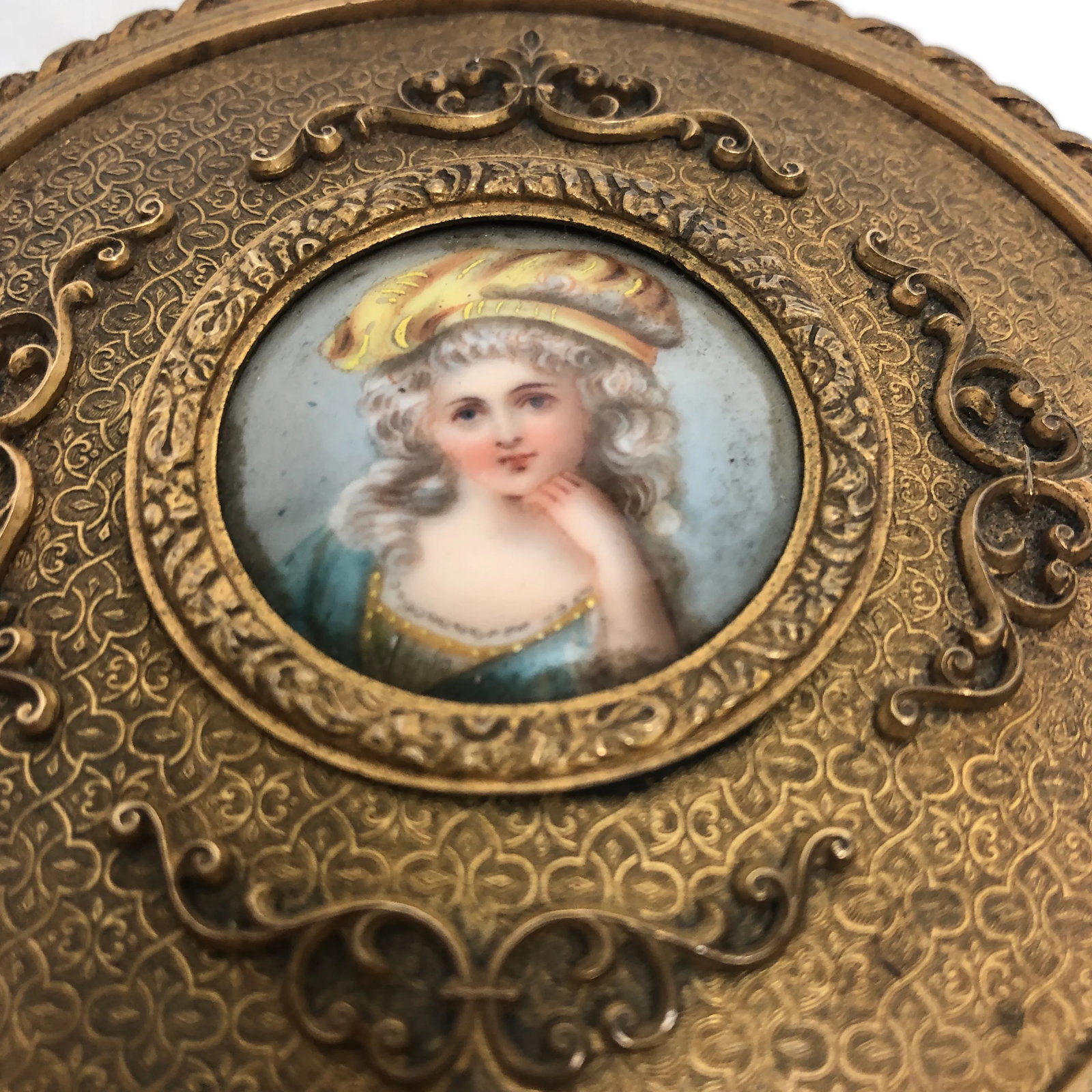Early 20th Century Antique French Painted Porcelain Jewelry Box - 2