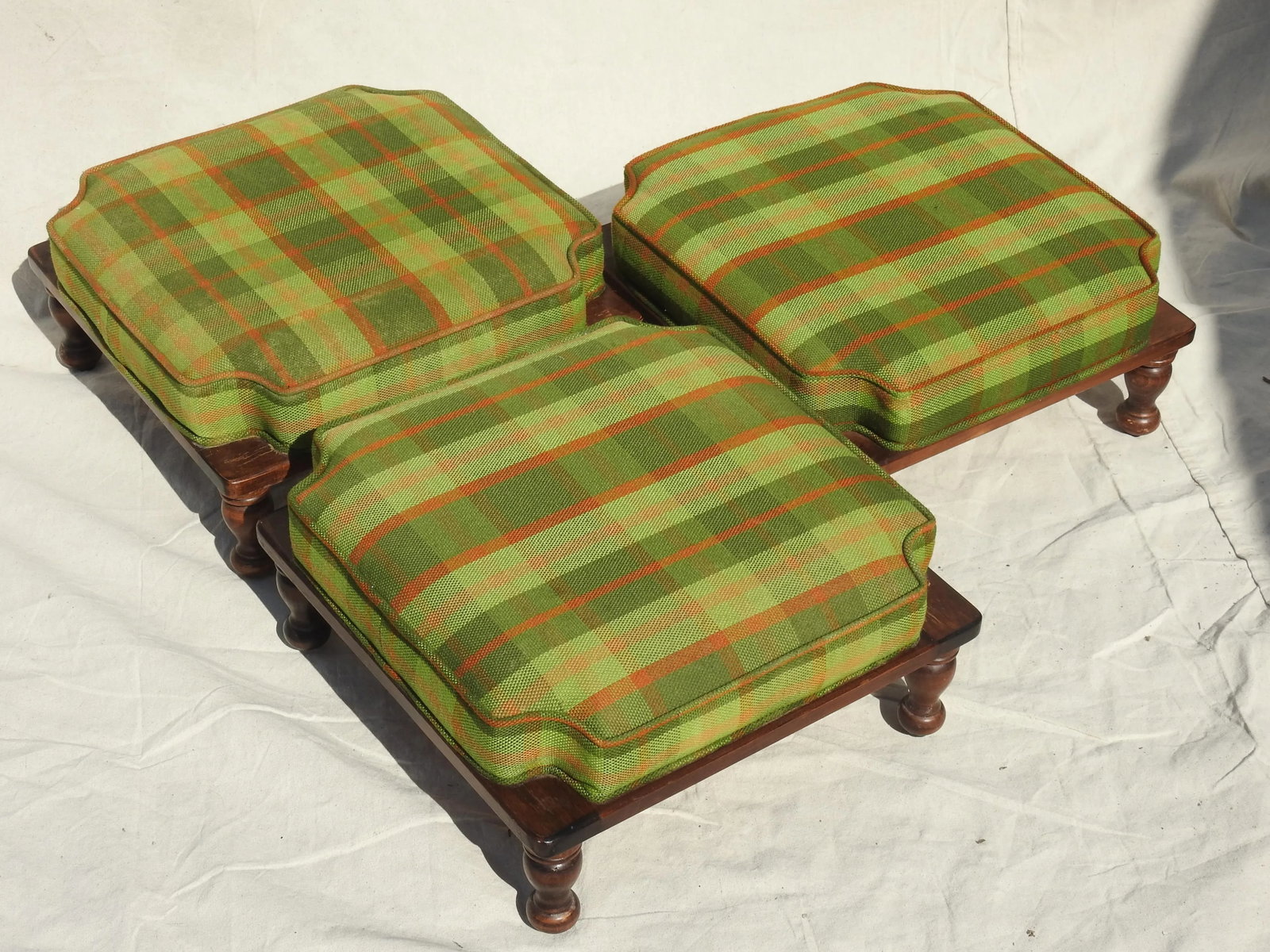 Late 19th Century Ethan Allen Stackable Foot Stools- Set of 3 - 9