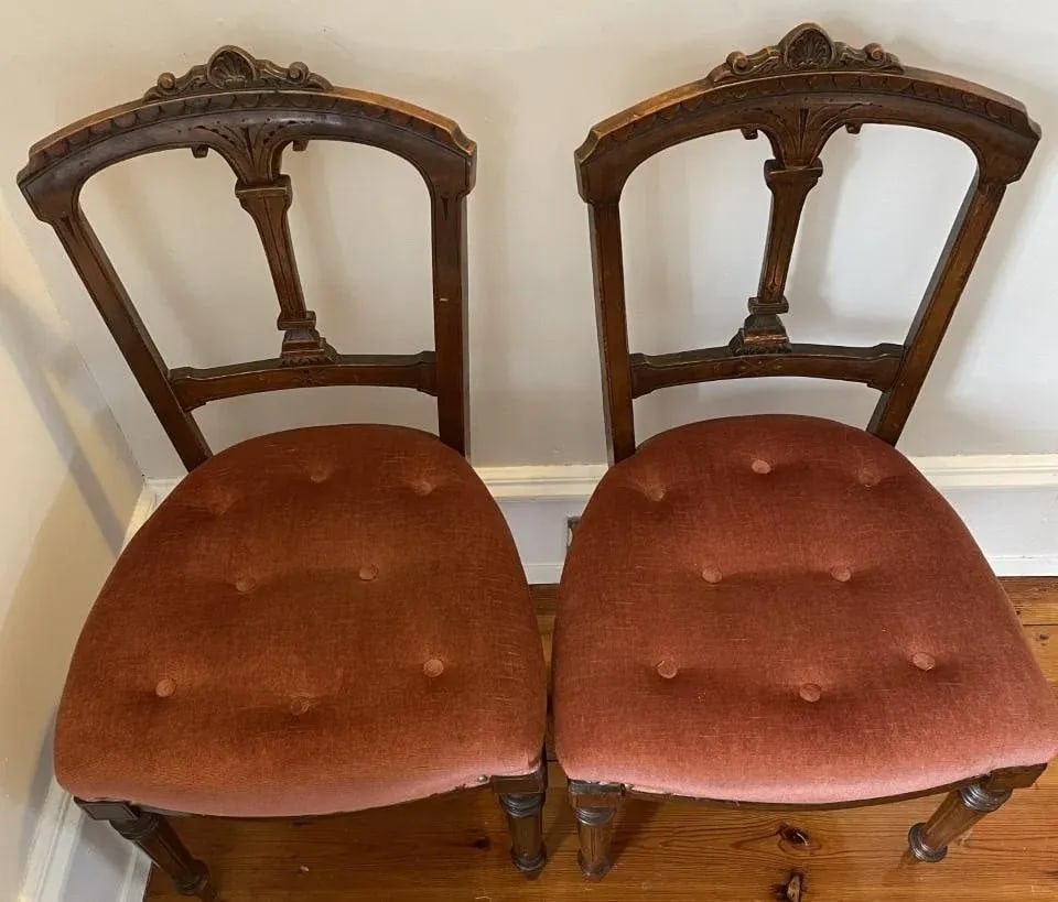 Pair of English Late Victorian Period Small Decorative Chairs - 4