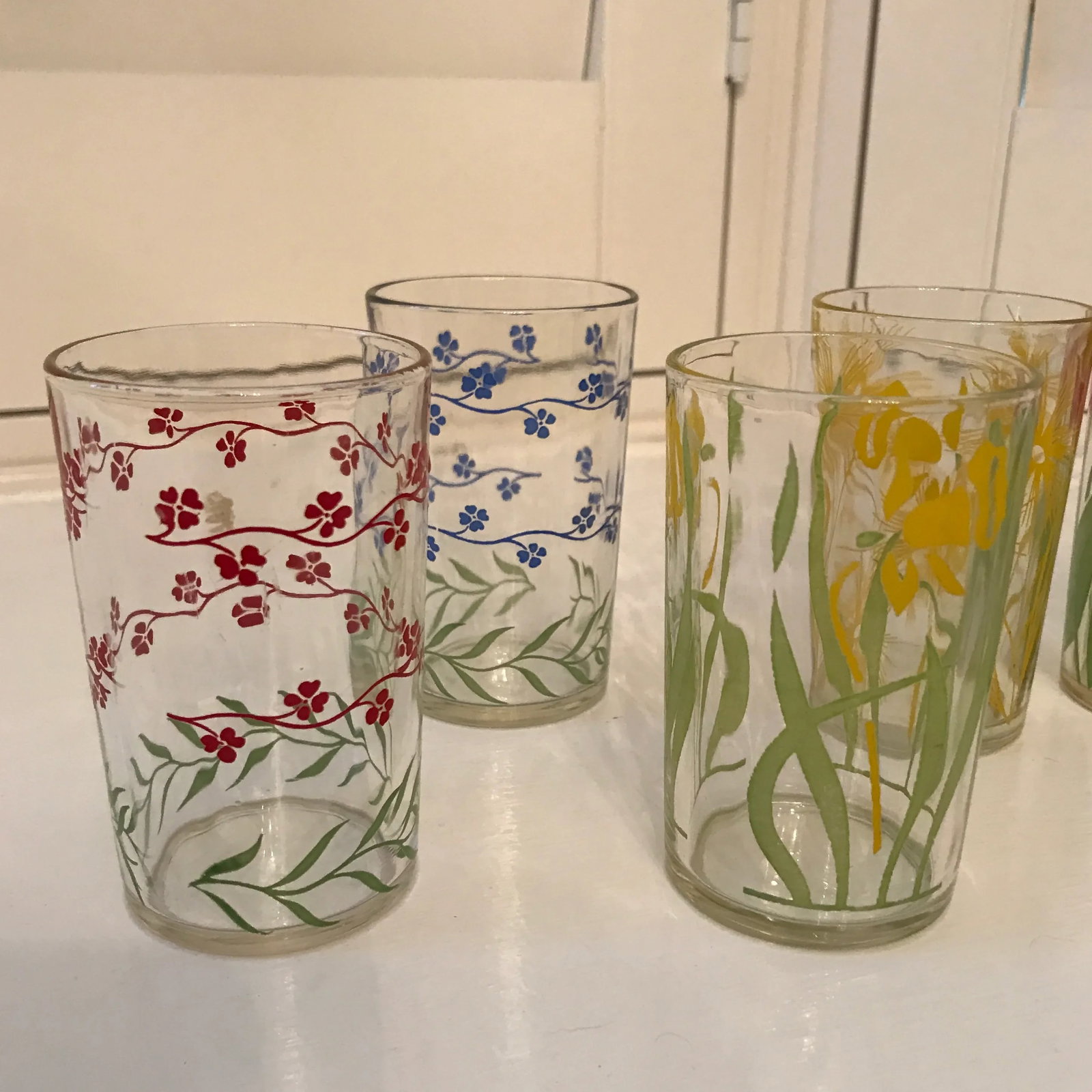 1950s Floral Design Tulips and Leaves Various Glasses - Set of 7 - 2