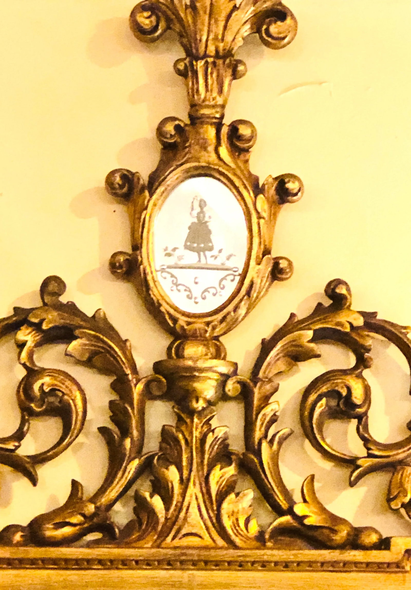 Gilt Carved Wall, Console or Table Mirror With High Open Fleur-De-Lis Pediment - 9