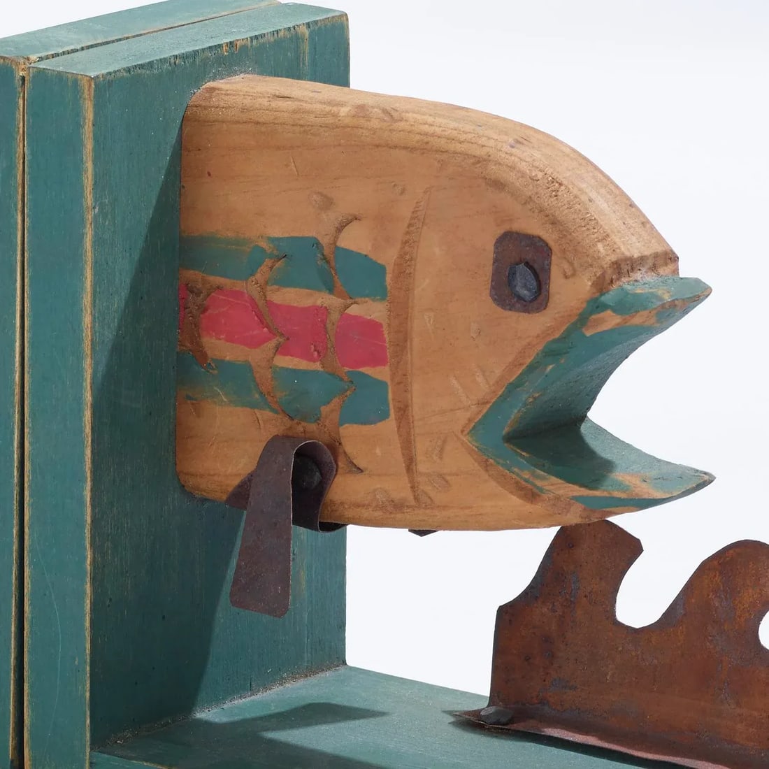 Vintage Rustic and Wood and Metal Fish Bookends - a Pair - 3