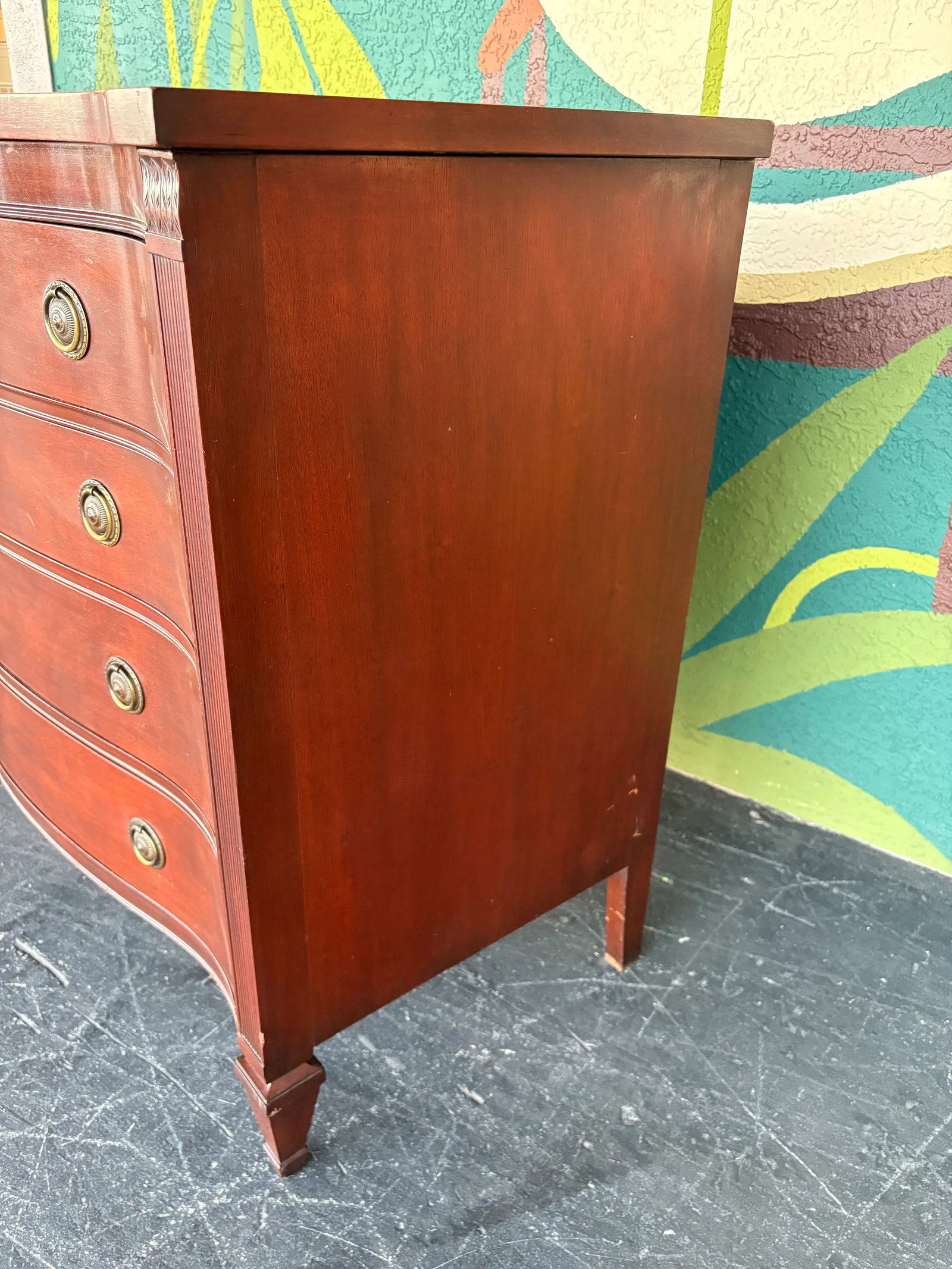 Traditional Drexel Bowfront Chest - 5