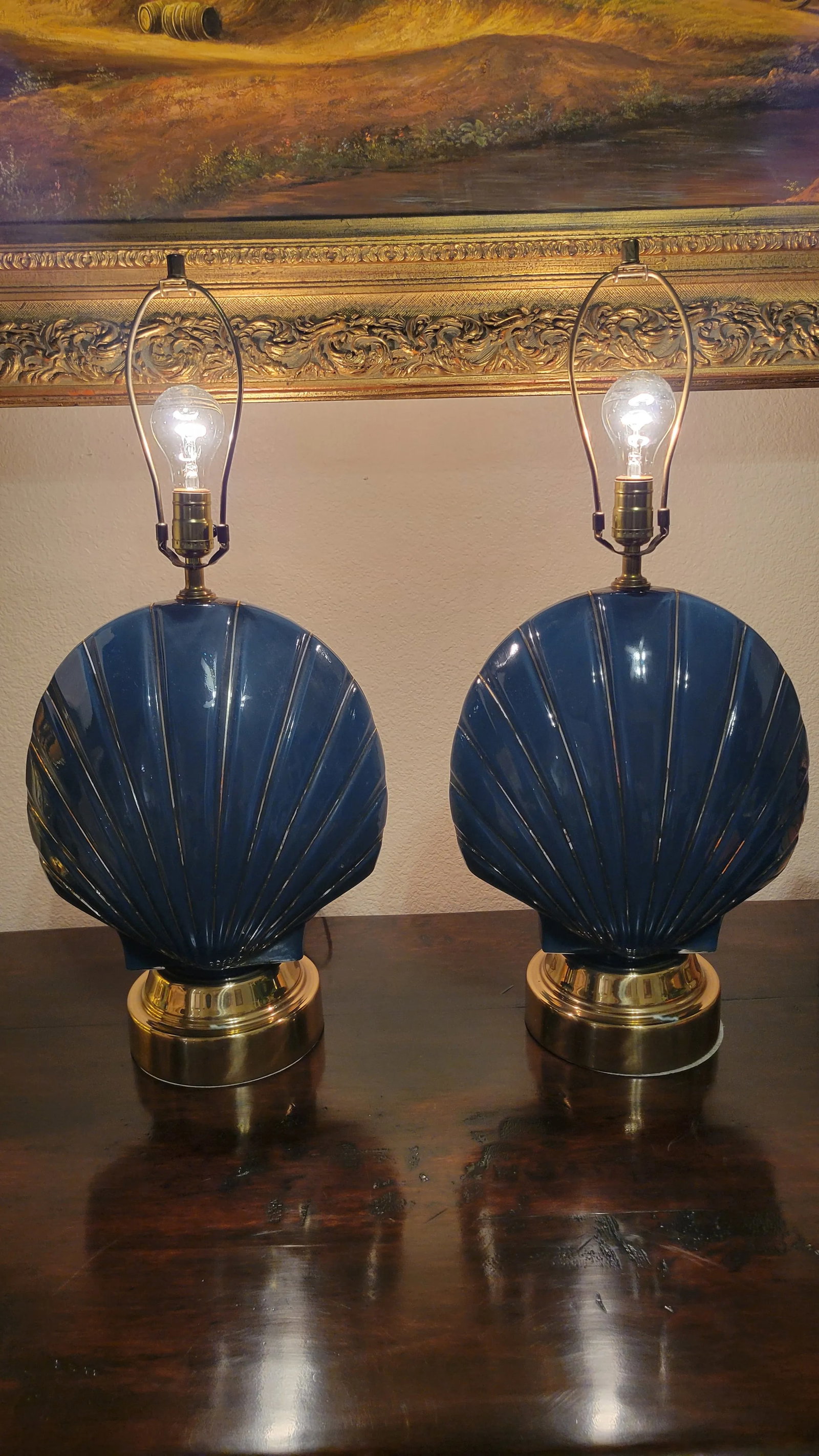 Vintage Pair of Ceramic Seashell Lamps - 7