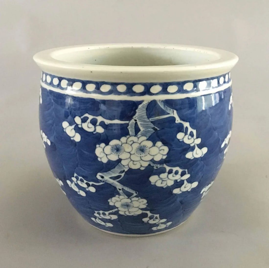 Chinese Export Blue and White Jardiniere - 2