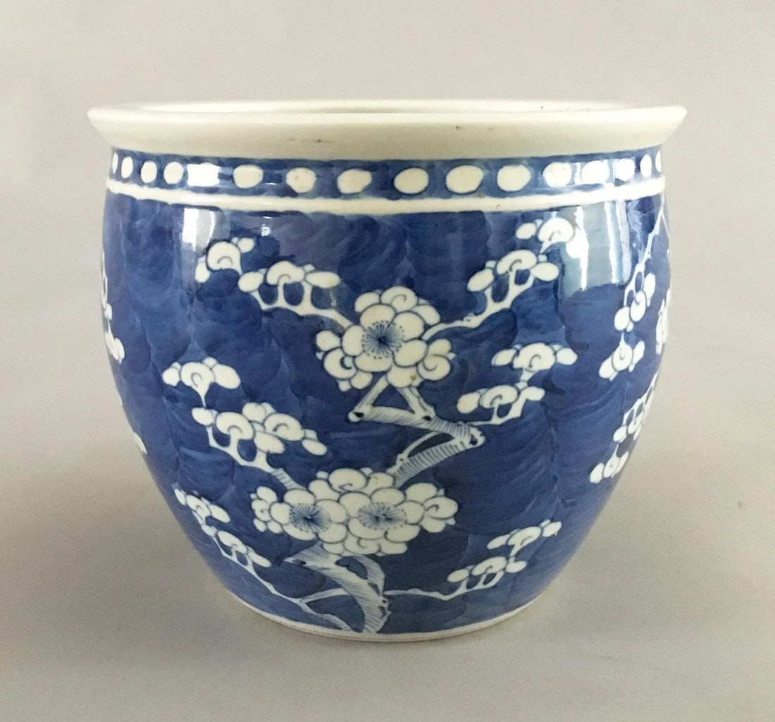 Chinese Export Blue and White Jardiniere - 5