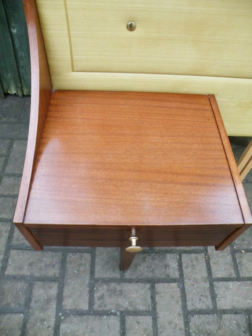1960s Mid-Century Modern Teak Headboard With Built-in Nightstands - Danish Style King/Queen - 5