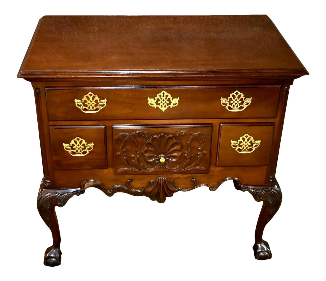 Vintage Chippendale Councill Craftsmen Carved Mahogany Lowboy (1 of 13)