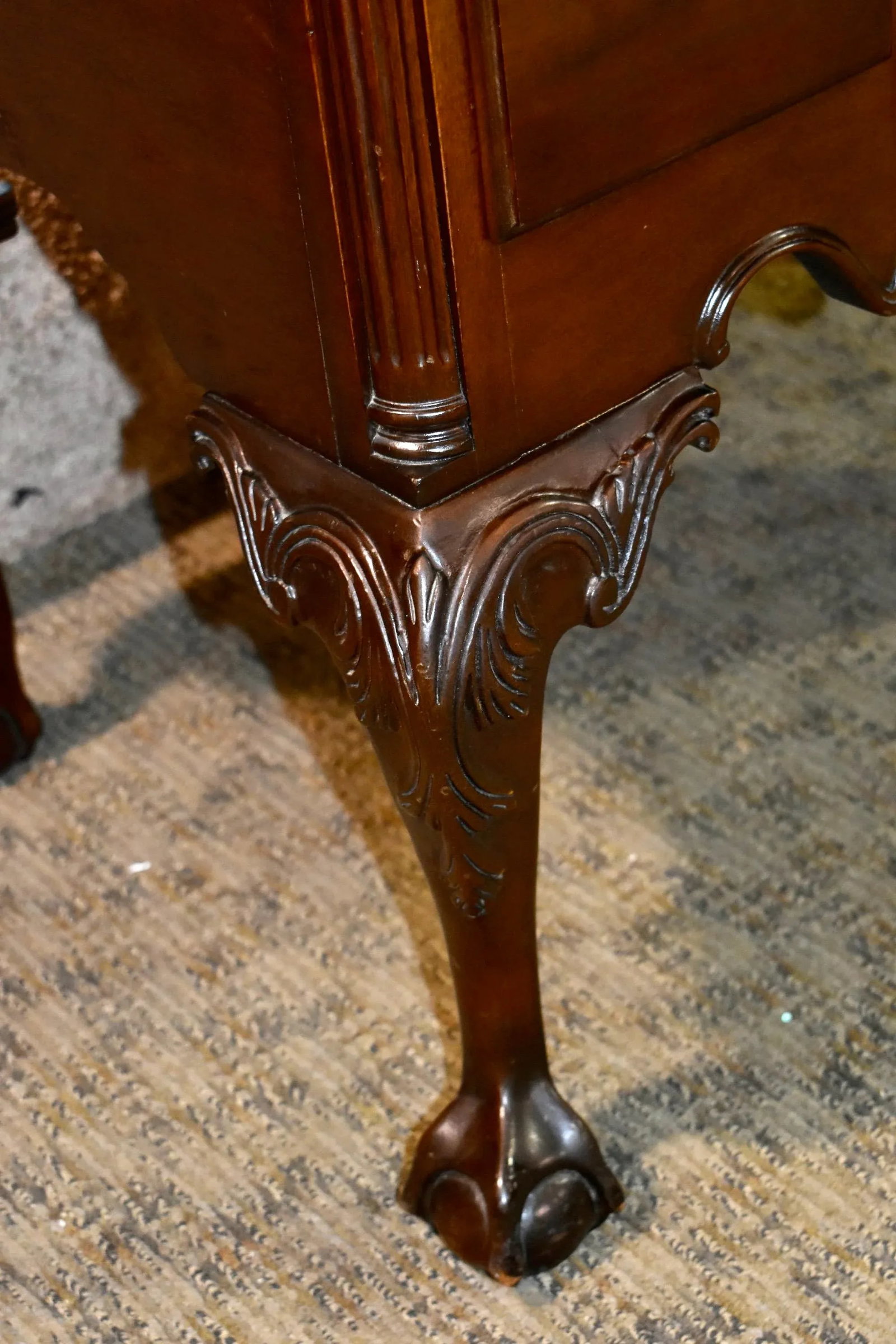 Vintage Chippendale Councill Craftsmen Carved Mahogany Lowboy - 3
