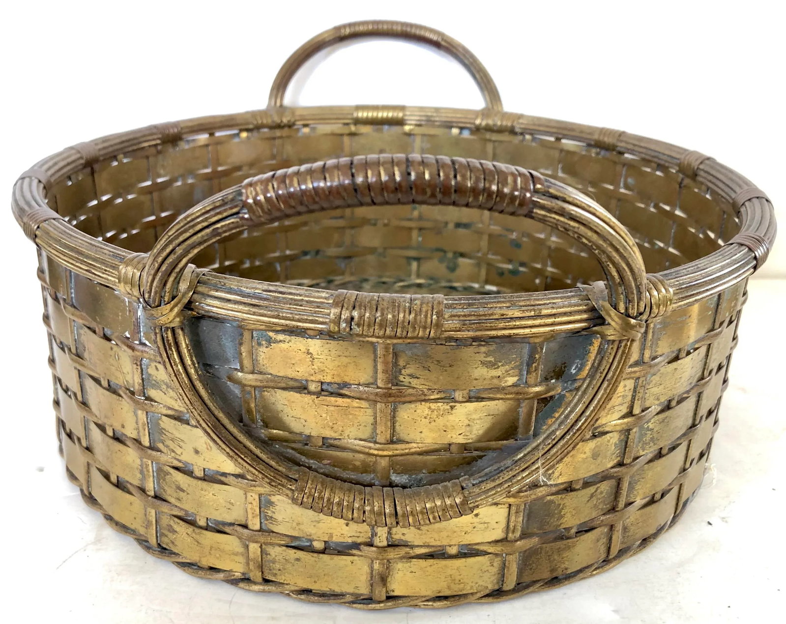 French 1940's Hand Woven Brass Round Metal Easter Basket - 4