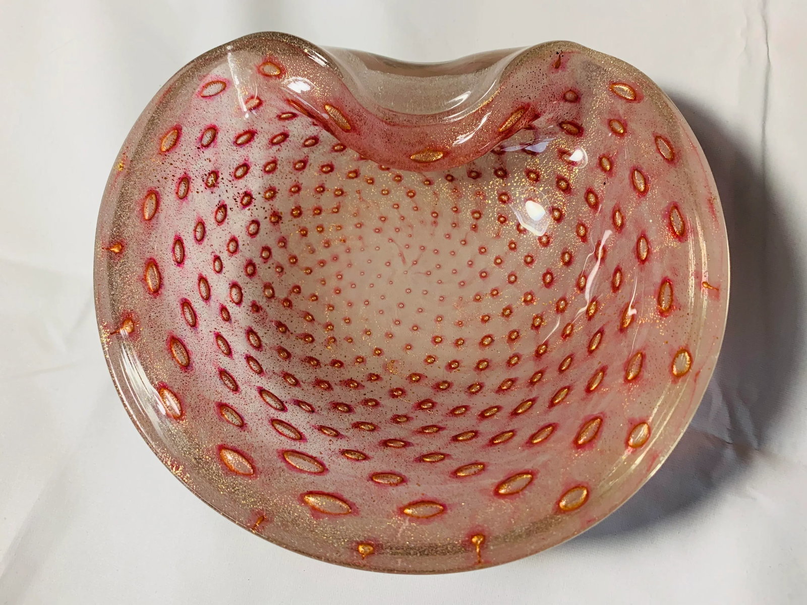 1950s Murano Bullicante Gold Fleck Art Glass Dish by Barbini for Seguso - 10