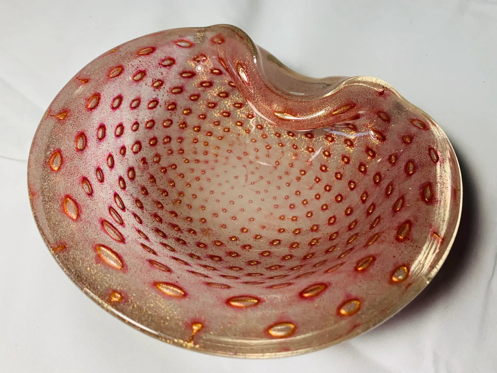 1950s Murano Bullicante Gold Fleck Art Glass Dish by Barbini for Seguso - 12
