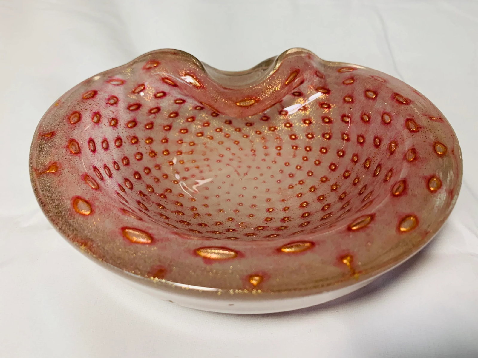 1950s Murano Bullicante Gold Fleck Art Glass Dish by Barbini for Seguso - 2