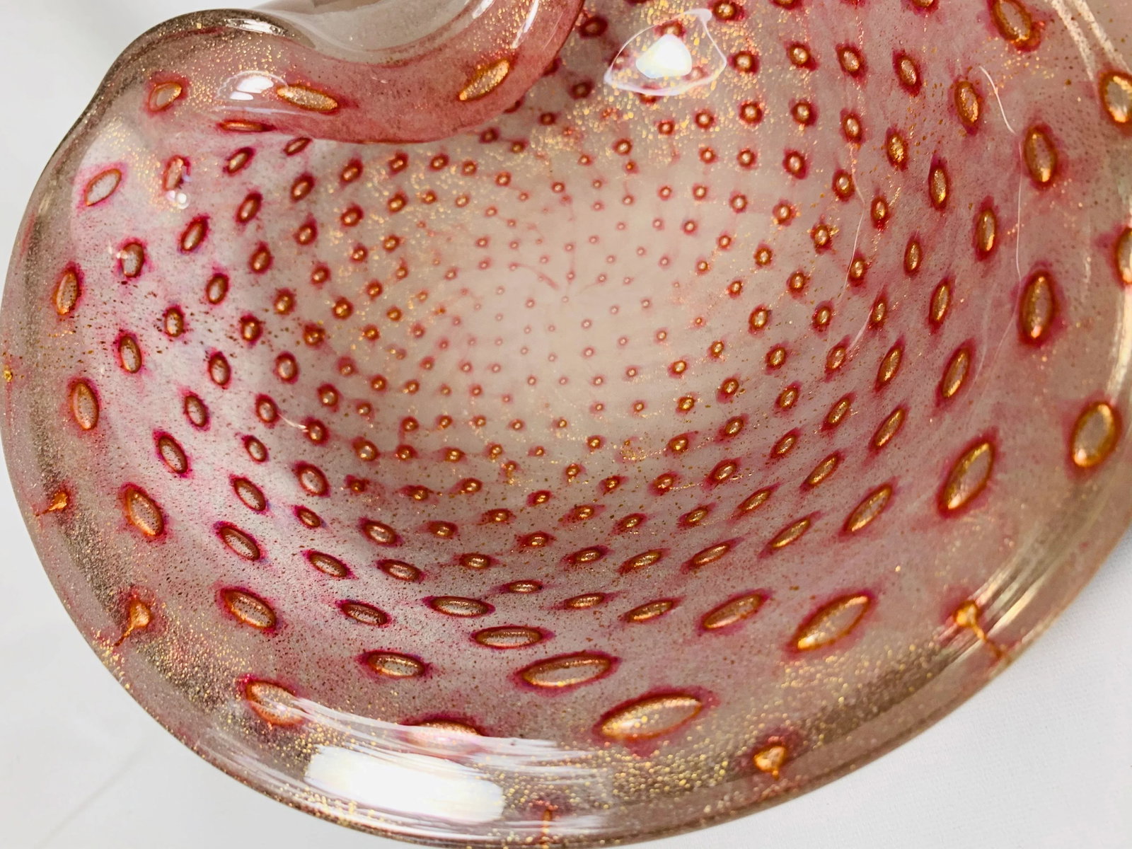 1950s Murano Bullicante Gold Fleck Art Glass Dish by Barbini for Seguso - 5