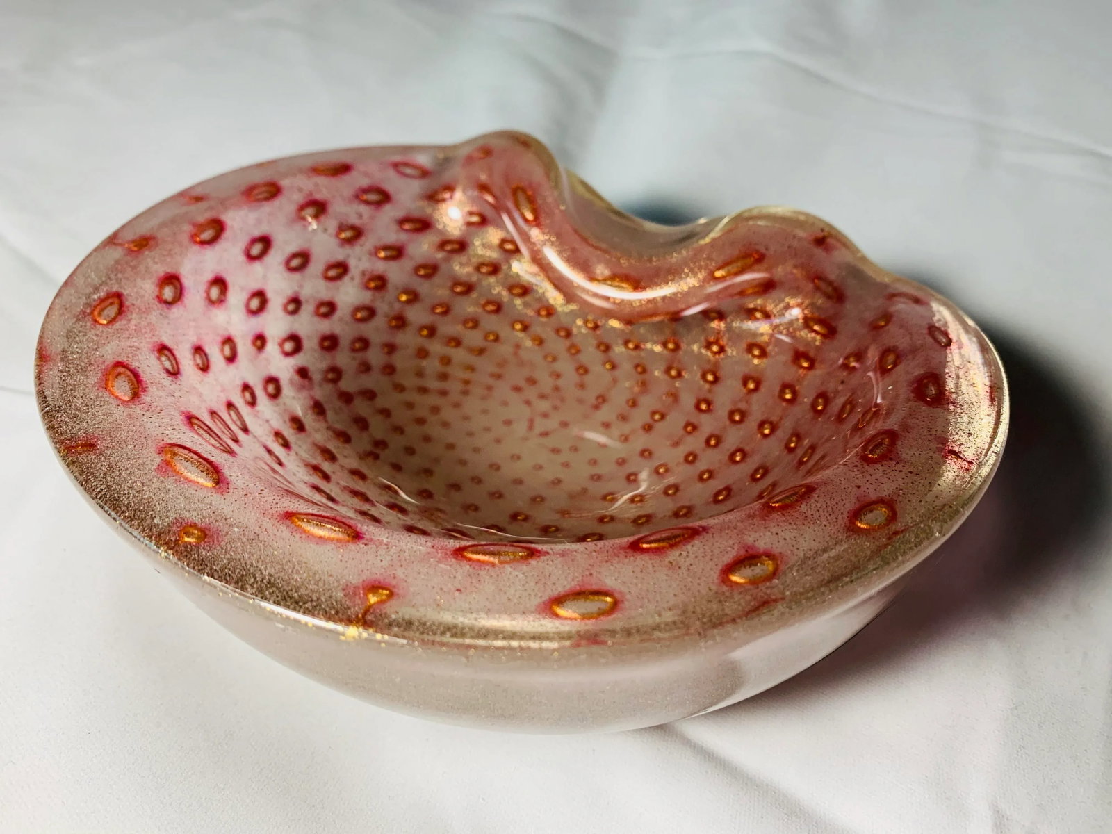 1950s Murano Bullicante Gold Fleck Art Glass Dish by Barbini for Seguso - 7