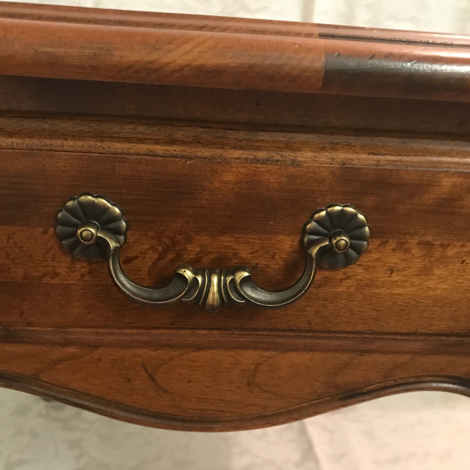 Vintage French Country Ethan Allen Solid Maple Side Table Brass Accents Cabriole Legs - 2
