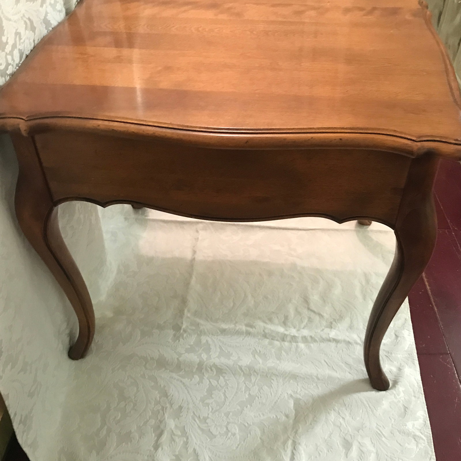 Vintage French Country Ethan Allen Solid Maple Side Table Brass Accents Cabriole Legs - 6