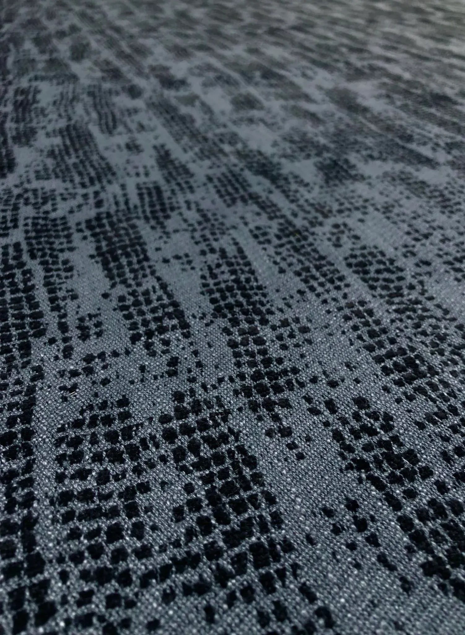 Lee Jofa Verse - Modern. Blue/Black Designer Upholstery Fabric - 5.5 Yards - 6