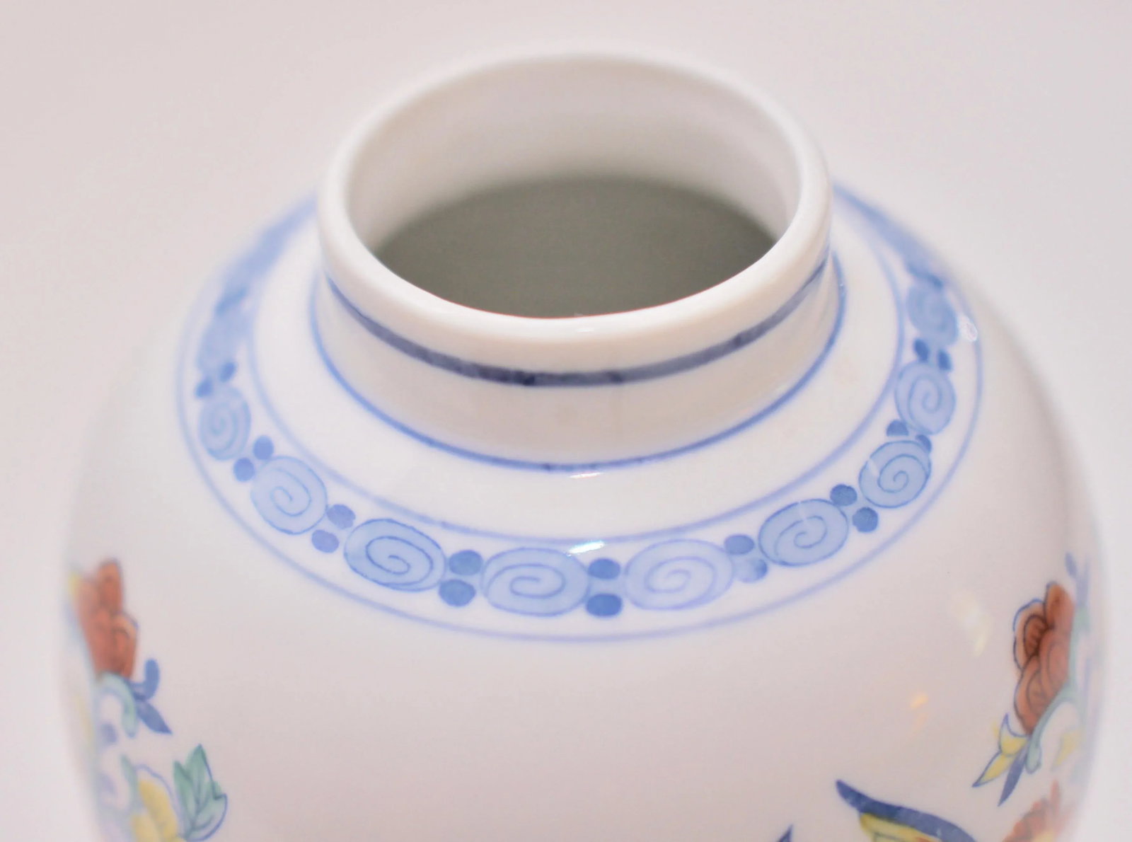 Vintage Chinese Ming Style Glazed Porcelain Lidded Vases - a Pair - 10