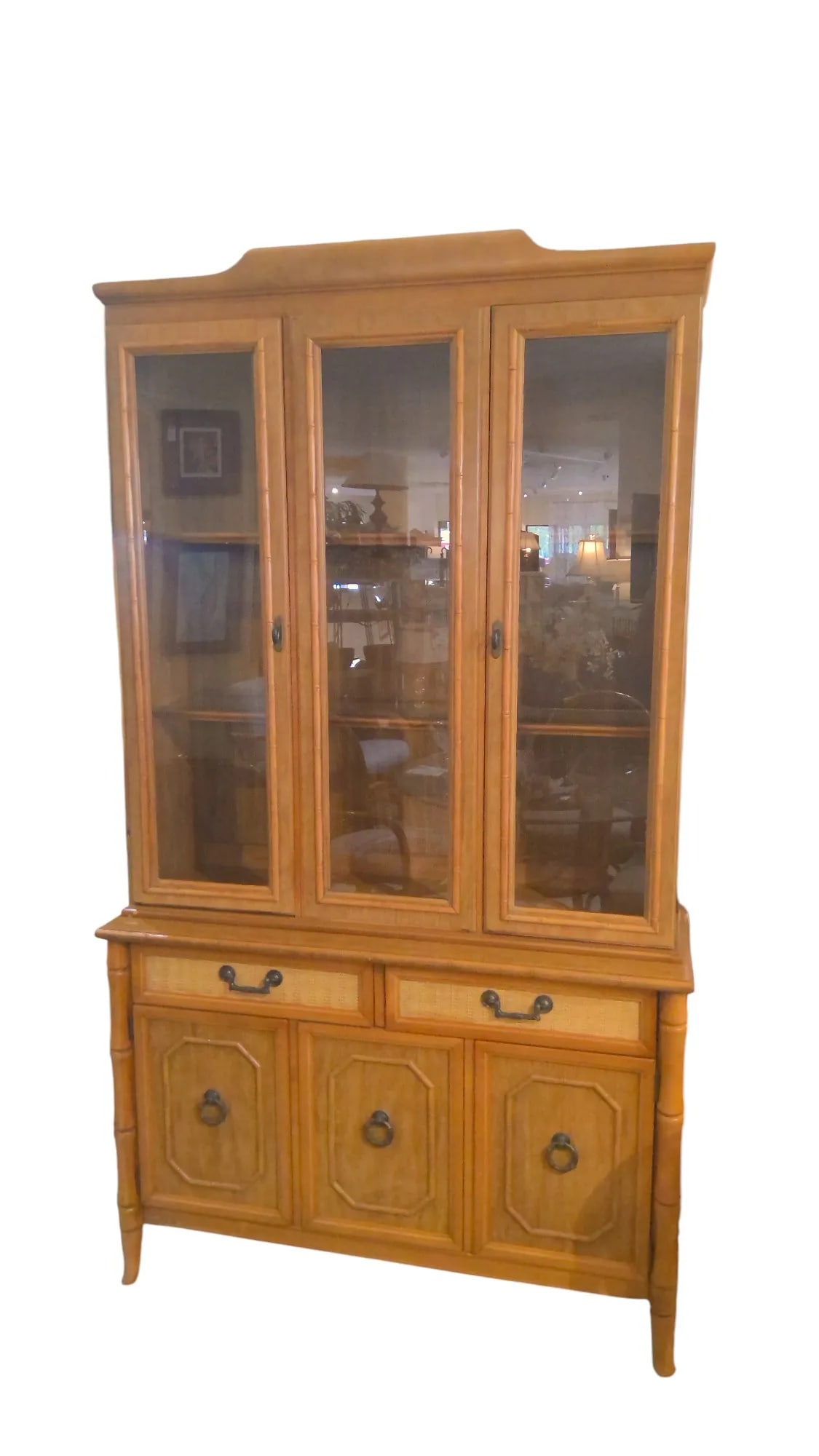 Mid 20th Century Broyhill Faux Bamboo China Cabinet - 10