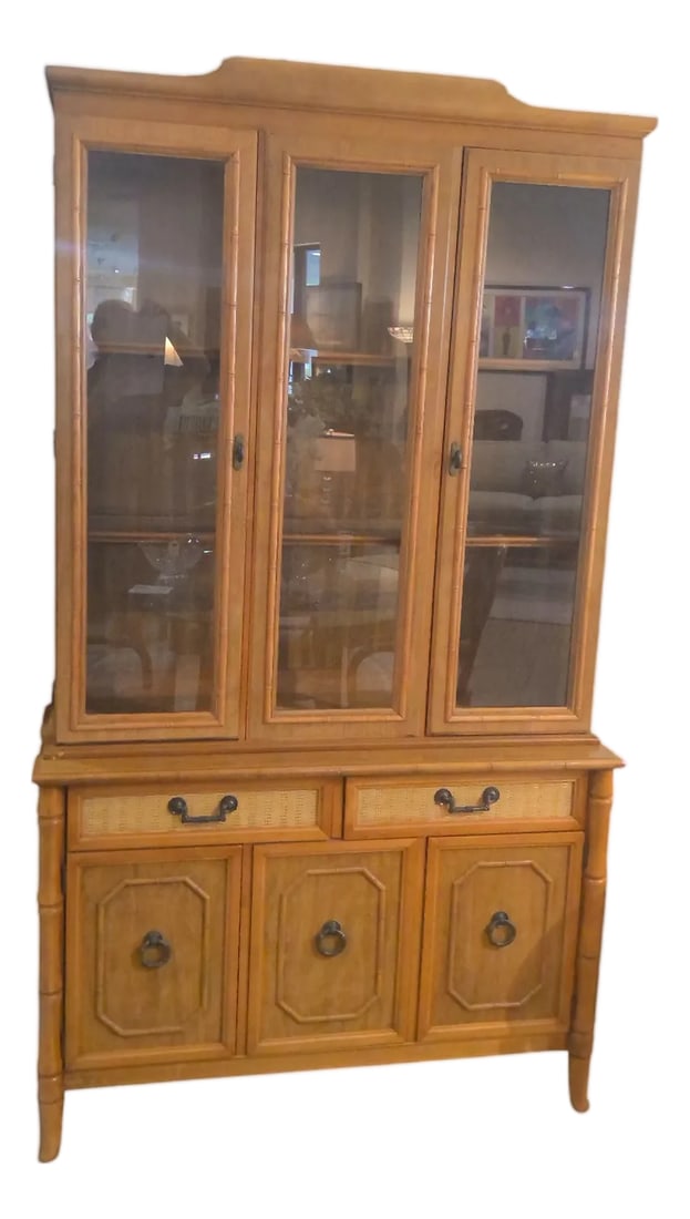 Mid 20th Century Broyhill Faux Bamboo China Cabinet: Broyhill MCM faux bamboo and cane light up China/display Cabinet. Gorgeous 2 piece lighted china/display cabinet with bamboo and cane detailing. Cabinet top has 2 glass shelves measuring 40"L x 9.5"D,