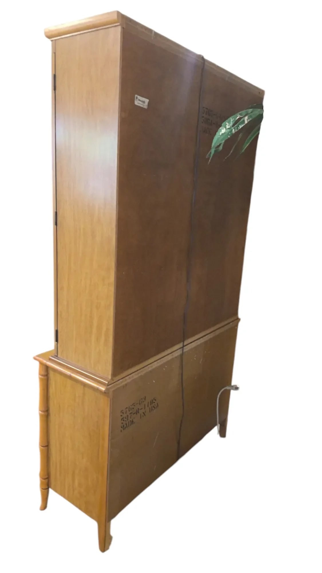 Mid 20th Century Broyhill Faux Bamboo China Cabinet - 6