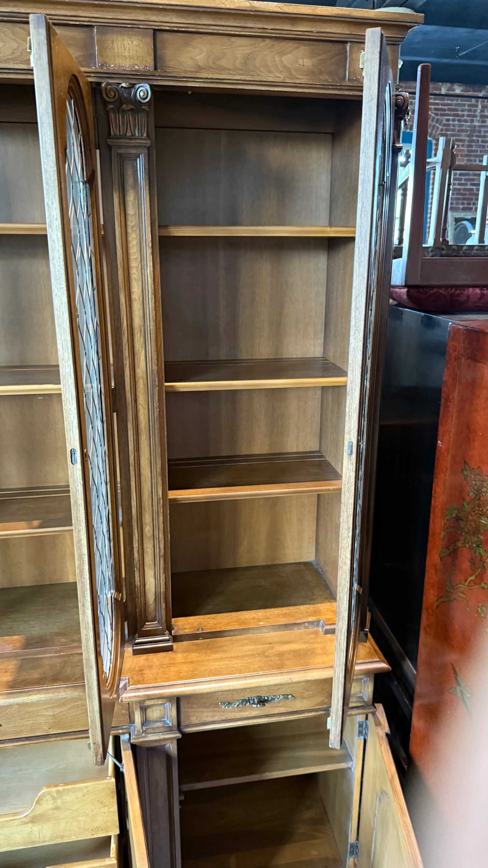 Karges Furniture Breakfront China Cabinet, Circa 1980s - 10