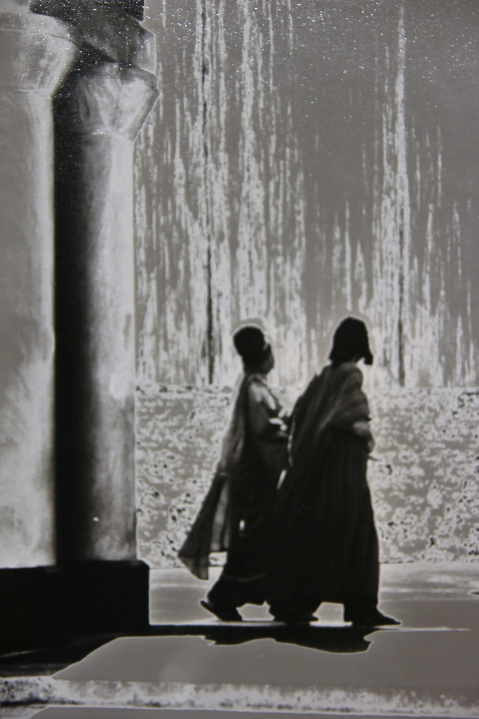 1960s "Waterfall Galleria" Black and White Figurative Architectural Landscape Photography - 2