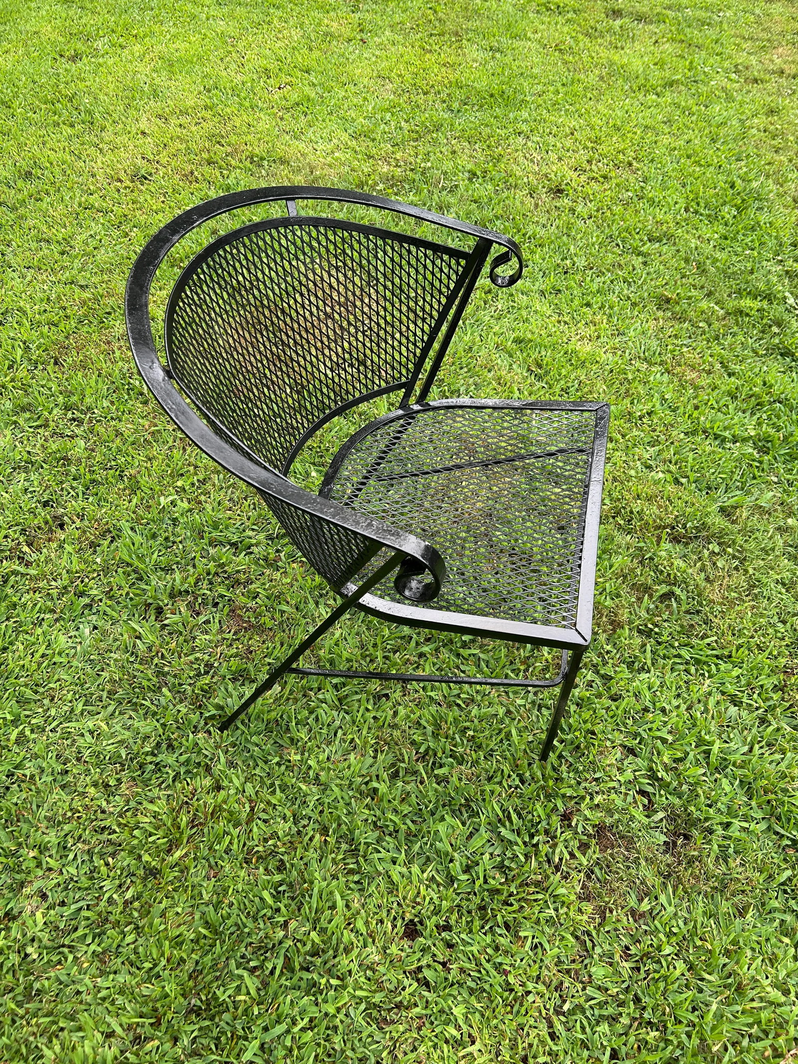 Vintage Wrought Iron Patio Table & 4 Barrel Chairs - 5