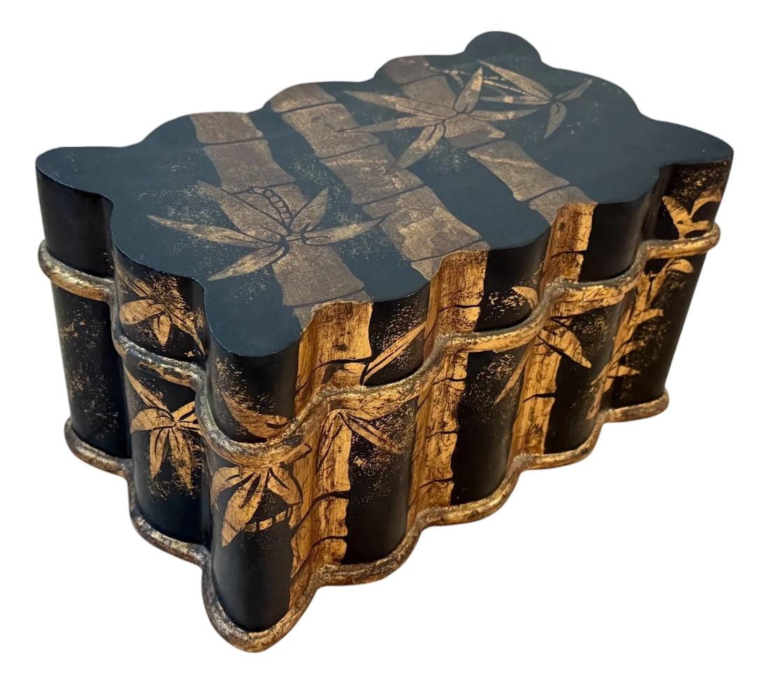 Vintage Black Gilded Chinoiserie Bamboo Box: Vintage gilded Chinoiserie black wood box. Large size. Gilded detailing of bamboo on the exterior. Scalloped/fluted sides. Lined with a green bird decorated fabric. Condition: Alterations: Unknown Imp