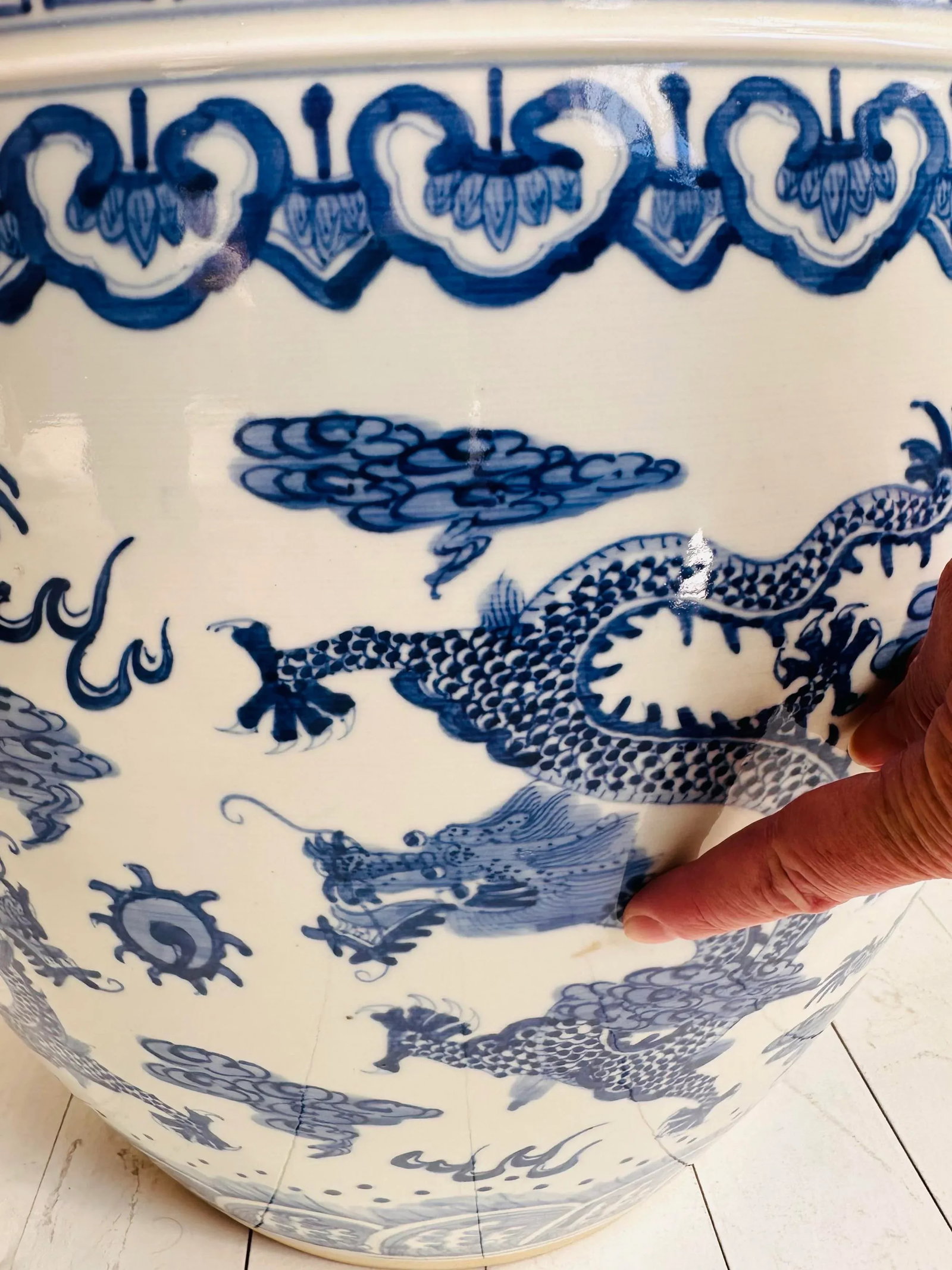 Vintage Blue and White Extra Large Chinese Dragon Chinoiserie Porcelain Fishbowl Jardiniere Planter - 11