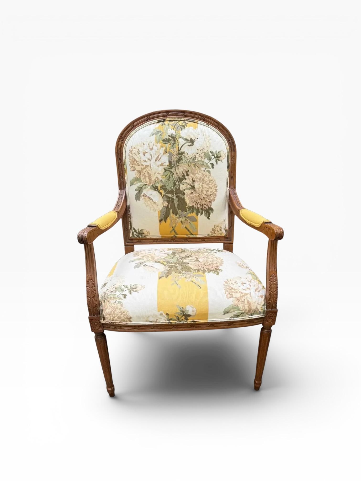 1990s Ethan Allen French Provincial Louis XV Style Armchair With Floral Upholstery - 10