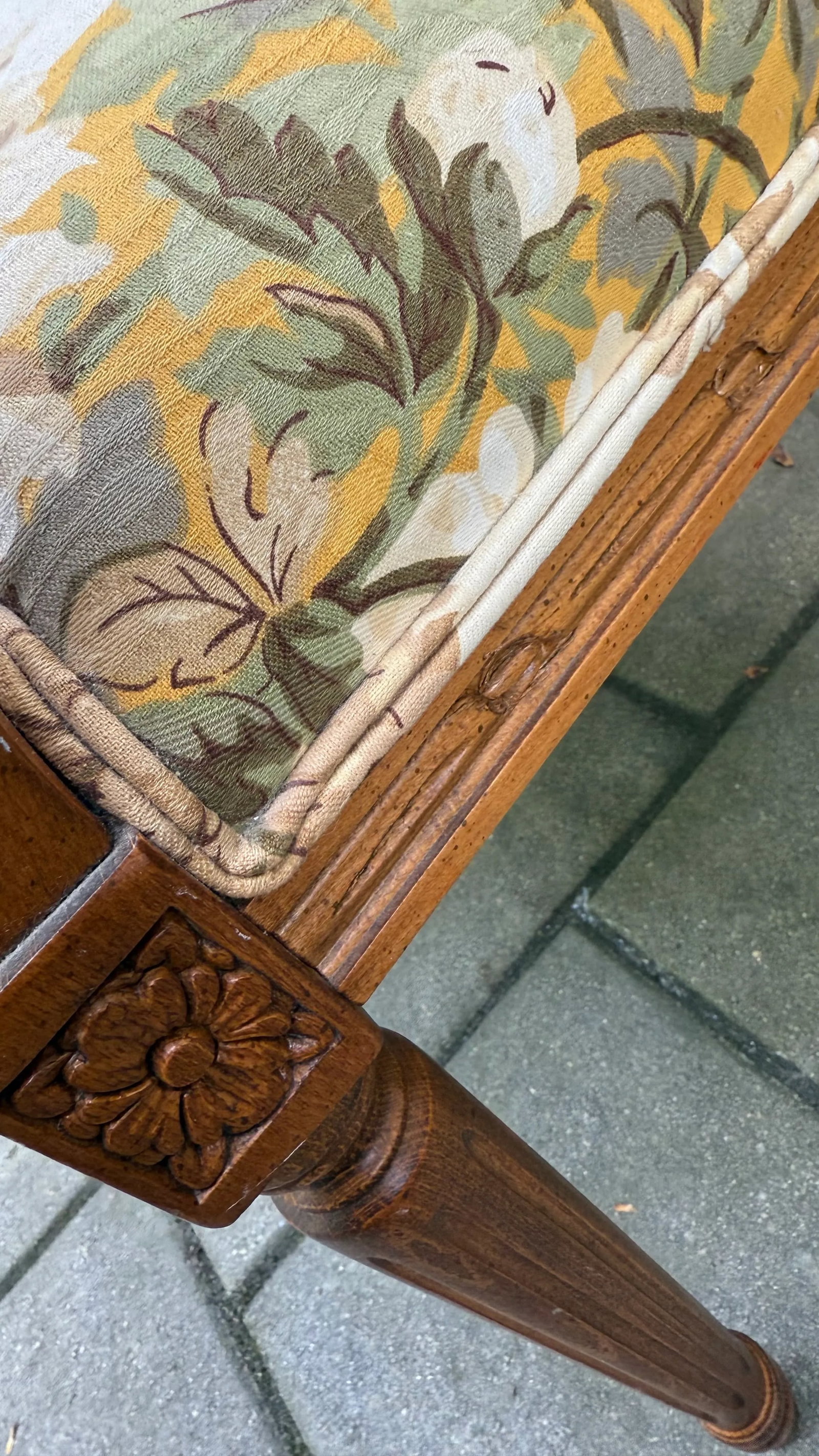 1990s Ethan Allen French Provincial Louis XV Style Armchair With Floral Upholstery - 14