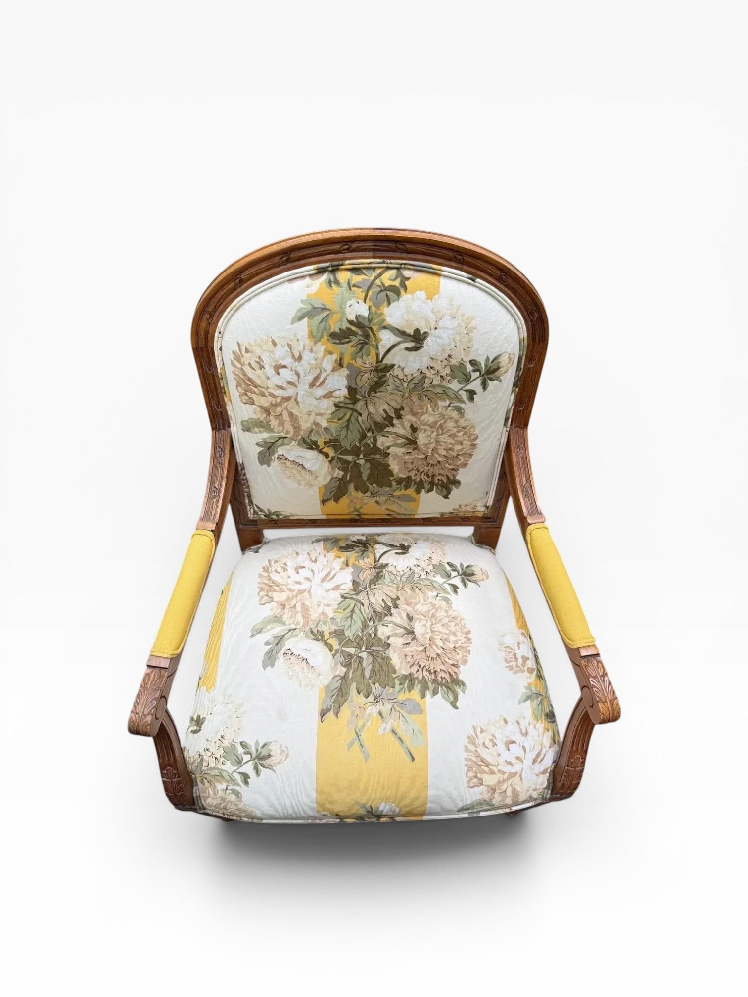 1990s Ethan Allen French Provincial Louis XV Style Armchair With Floral Upholstery - 7