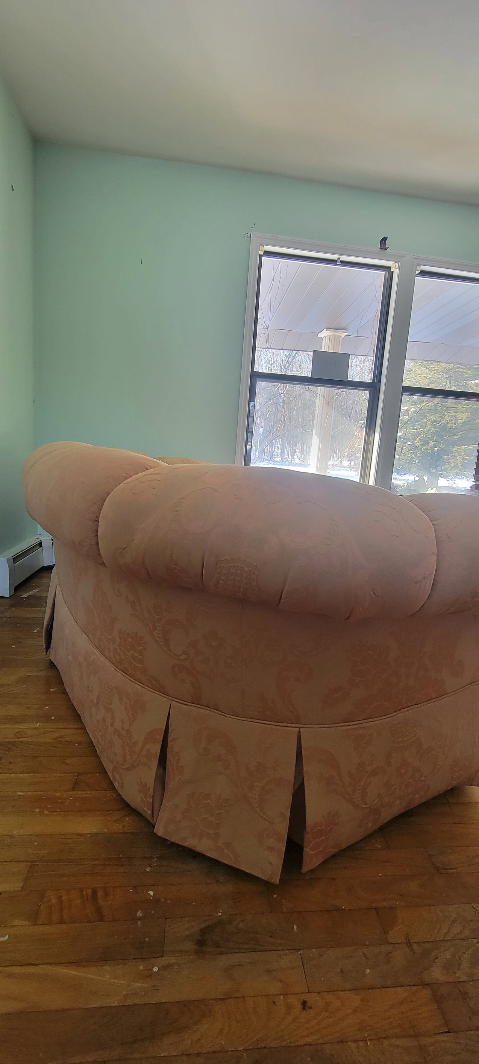 Vintage Baker Furniture Curved Sofa in Peach Damask Upholstery - 2