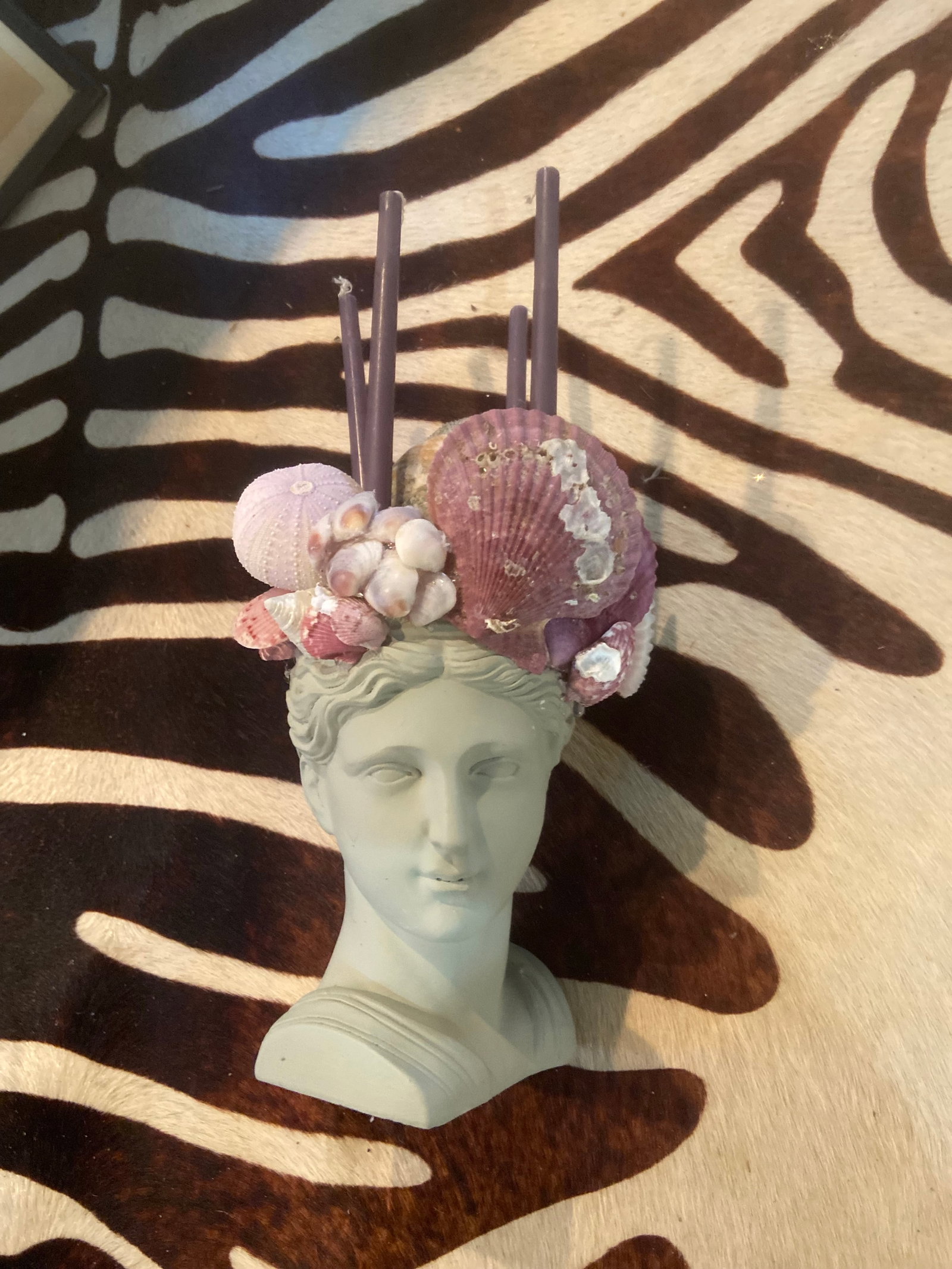 Shell-Encrusted Bust in Farrow & Ball "Blue Gray" With Candle Holders - 3