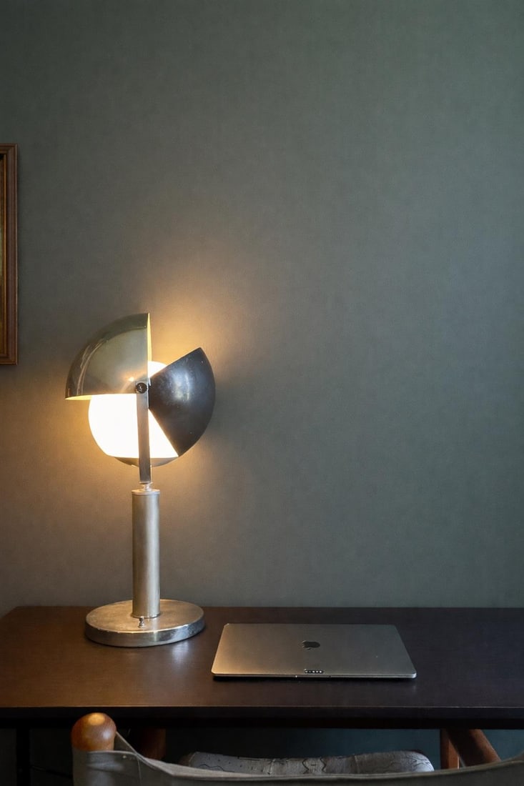 Mid 20th Century Space Age-Inspired Sculptural Table Lamp - 11