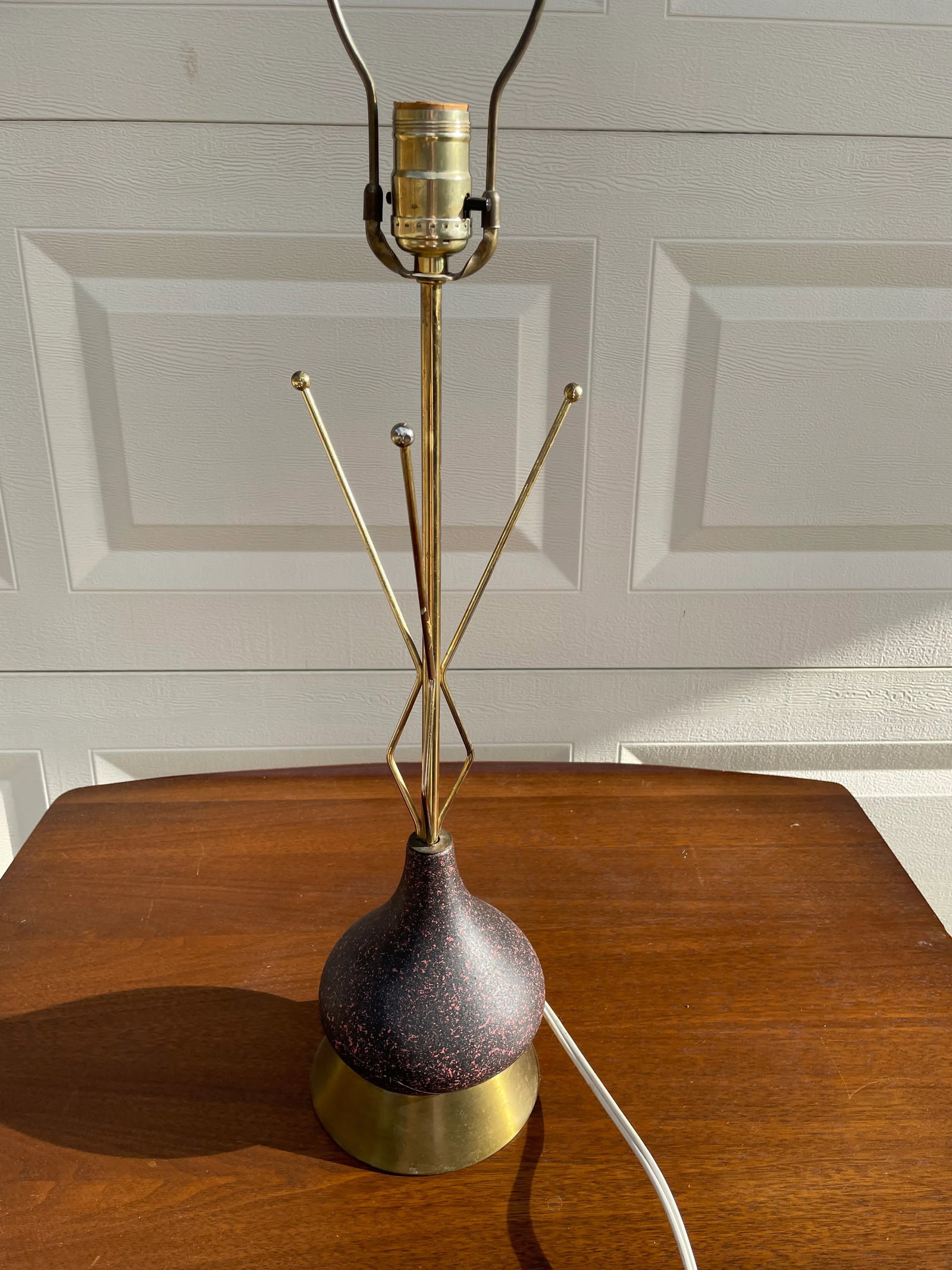 Vintage Mid Century Modern Atomic Starburst Table Lamp - 7
