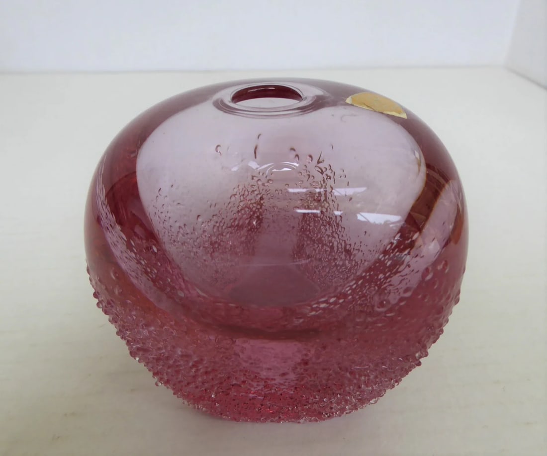 1970s Pink Colored Crystal Textured Bud Vase Zeleznobrodske Sklo Glassworks, Zbs Czechoslovakia - 3