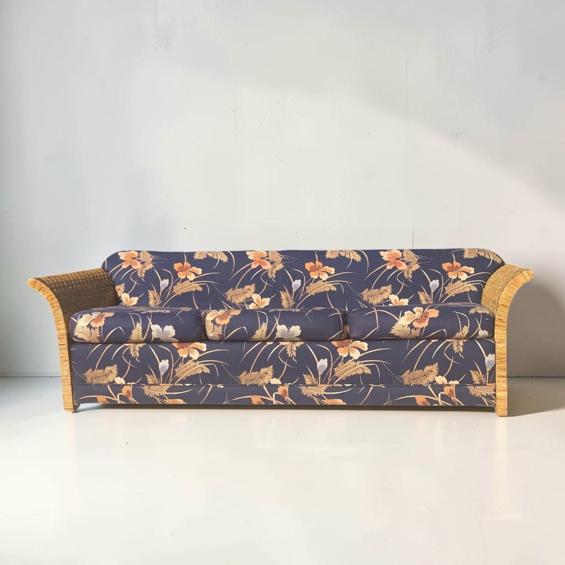 1980s Vintage Coastal Wicker Rattan Sofa - 2
