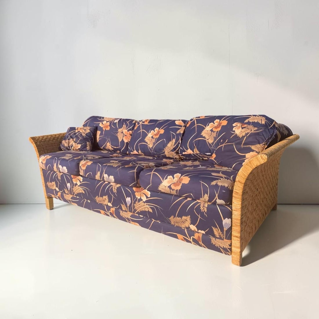 1980s Vintage Coastal Wicker Rattan Sofa - 3