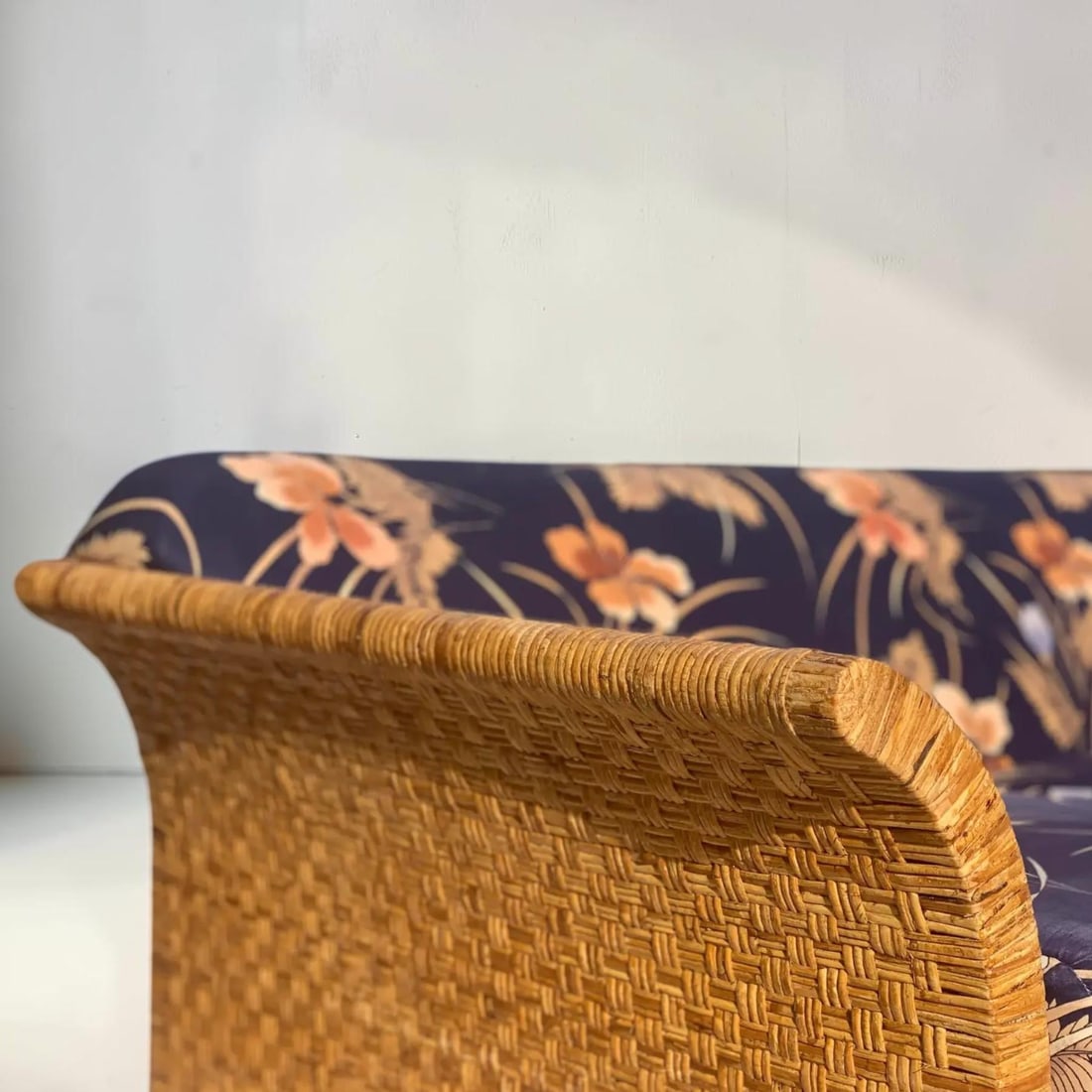 1980s Vintage Coastal Wicker Rattan Sofa - 5