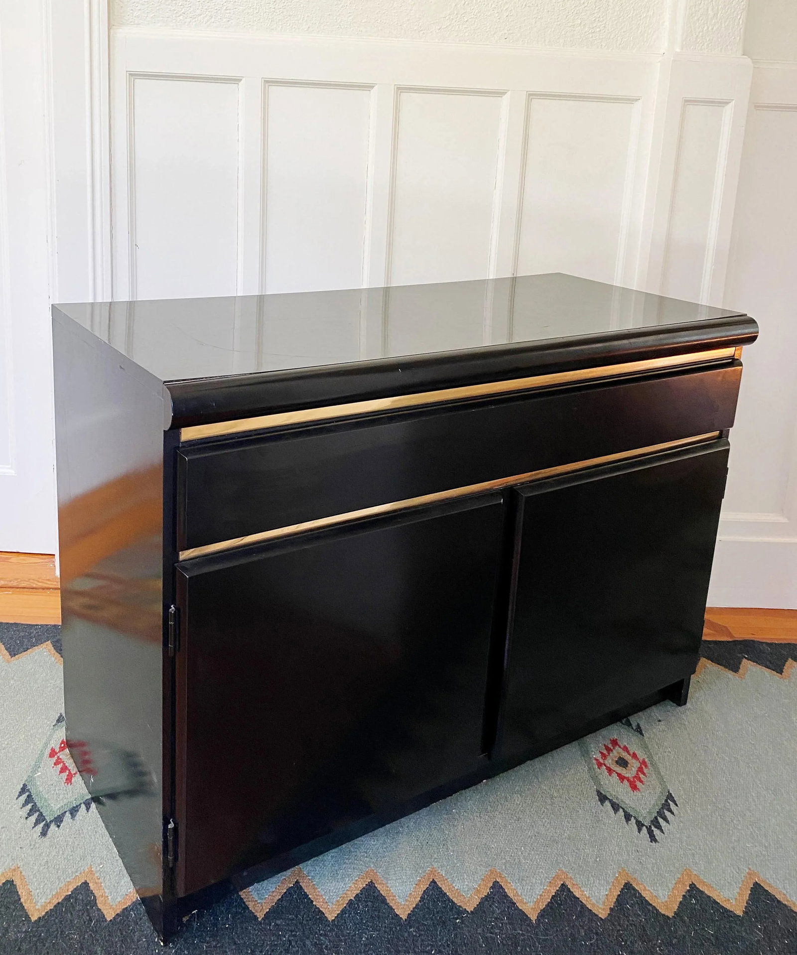 1970s Modern Broyhill Black Lacquer Sideboard - 2