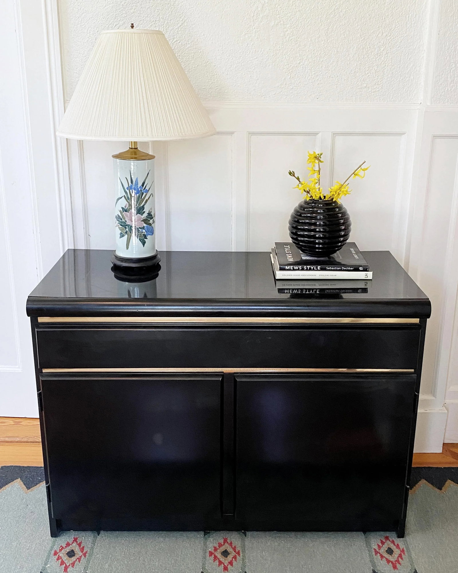 1970s Modern Broyhill Black Lacquer Sideboard - 3