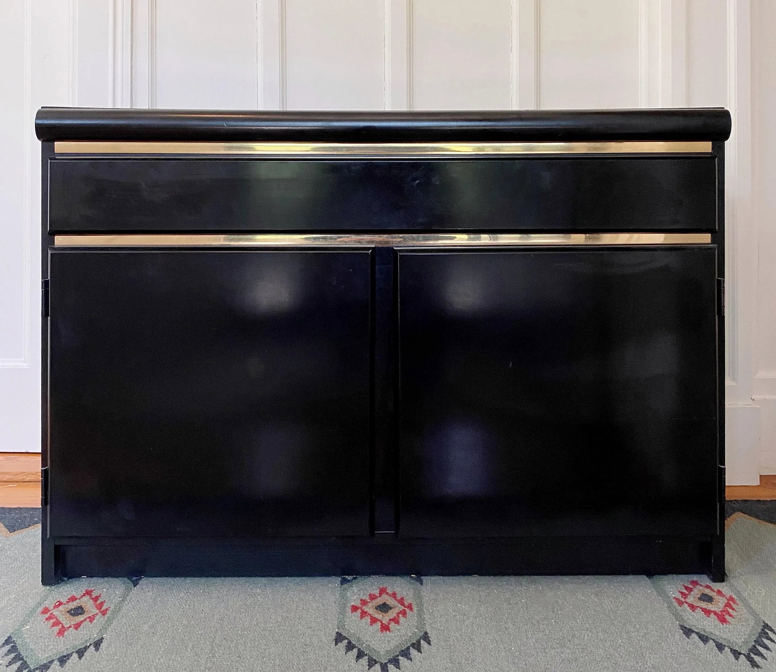 1970s Modern Broyhill Black Lacquer Sideboard - 9
