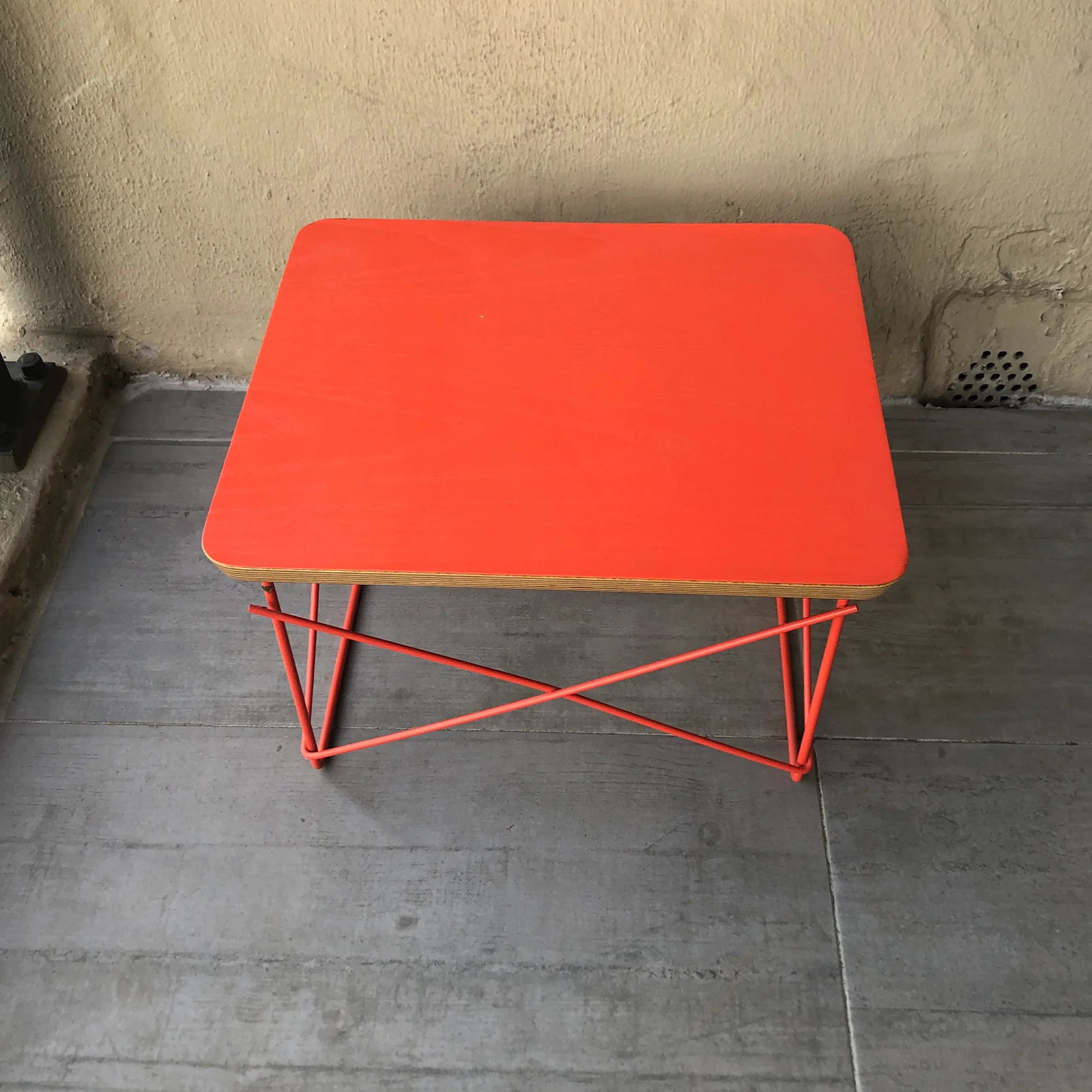 Eames Ltr Mid-Century Modern Red Wire Base Table - 2