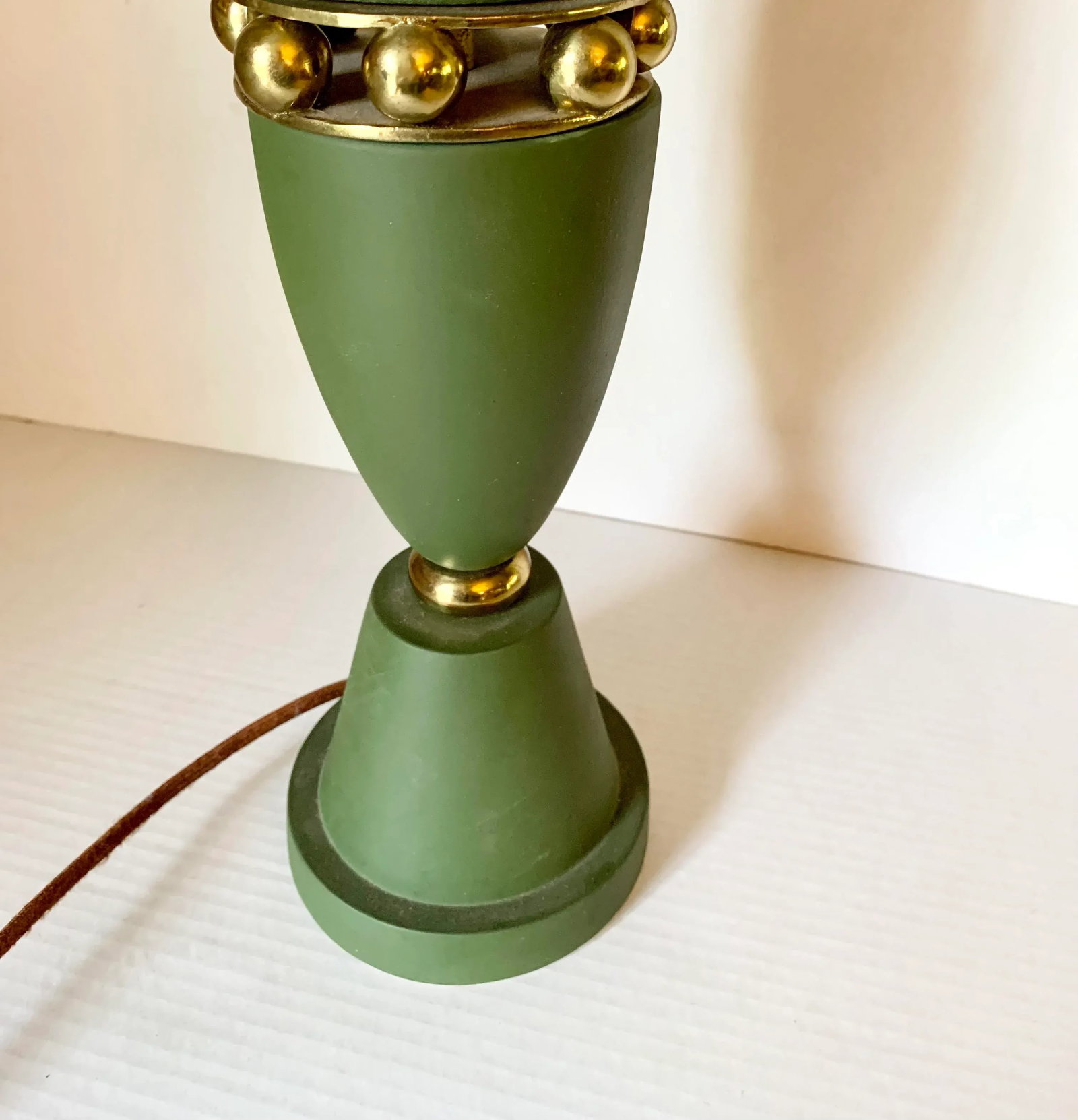 1950's Mid-Century Modern Green and Gold Atomic Ceramic Lamp - 4
