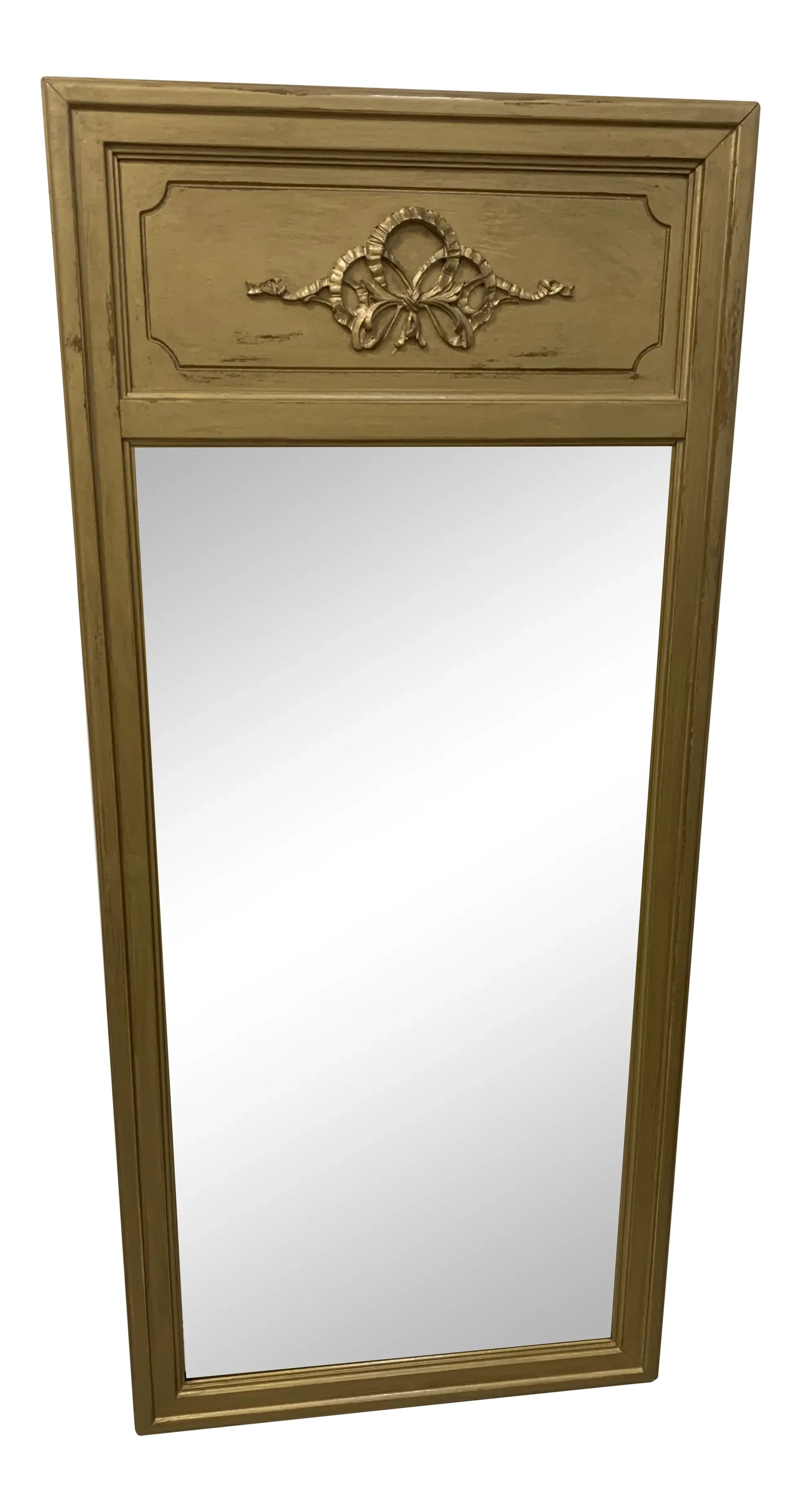 Vintage 1960s Classic Adams Style Mirror: Adams style 1960's Vintage Mirror. A classic style with a beautifully worn gold patina. Ready to hang. Condition: Alterations: Original Condition Unaltered Imperfections: Some Imperfections Condition 