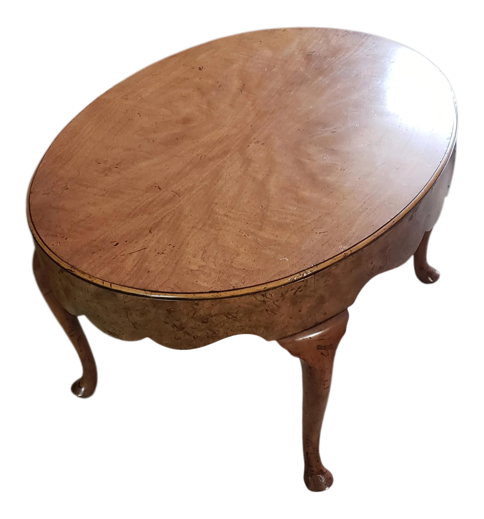 Vintage Baker Furniture Burl-Walnut Coffee Table: Baker Furniture, Vintage/MCM, Burl-Walnut Queen Anne Coffee/Tea Table. Ca.1970s. All original. Beautifully elegant piece with carved cabriole legs, club feet. Wrapped in a burl-carved walnut apron. Th
